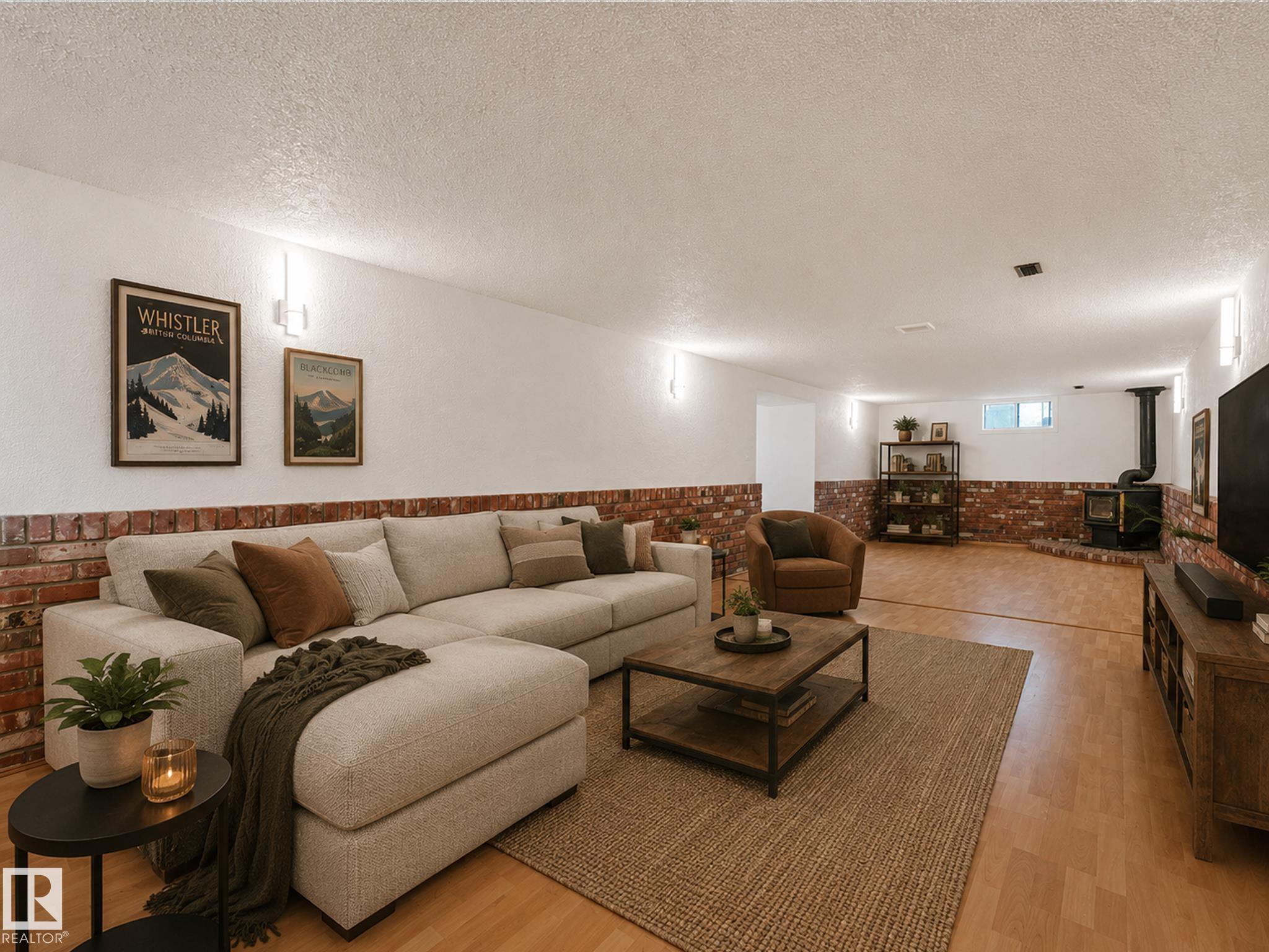https://zimg.paragon.ice.com/ParagonImages/Property/PM/RAE/225410309/18/0/0/615387192410b595a2b6cbe4a3691128/1/5228a13b0ac144d241fa45e11aba7d00/225410309-31c8b117-25bc-449e-90e5-46cad3141da8.JPG