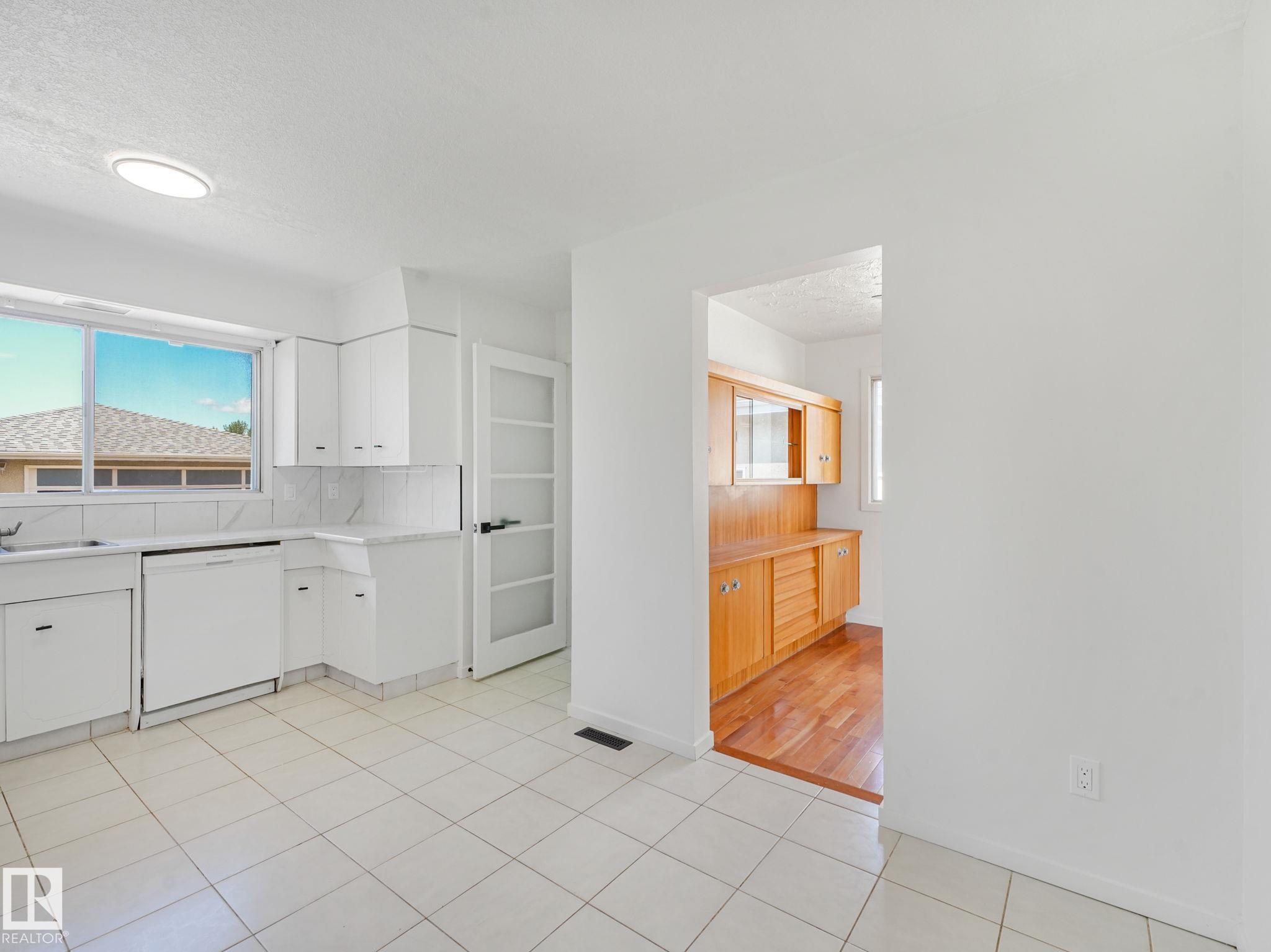Photo 6 at 11616 158 Avenue NW, Dunluce, Edmonton