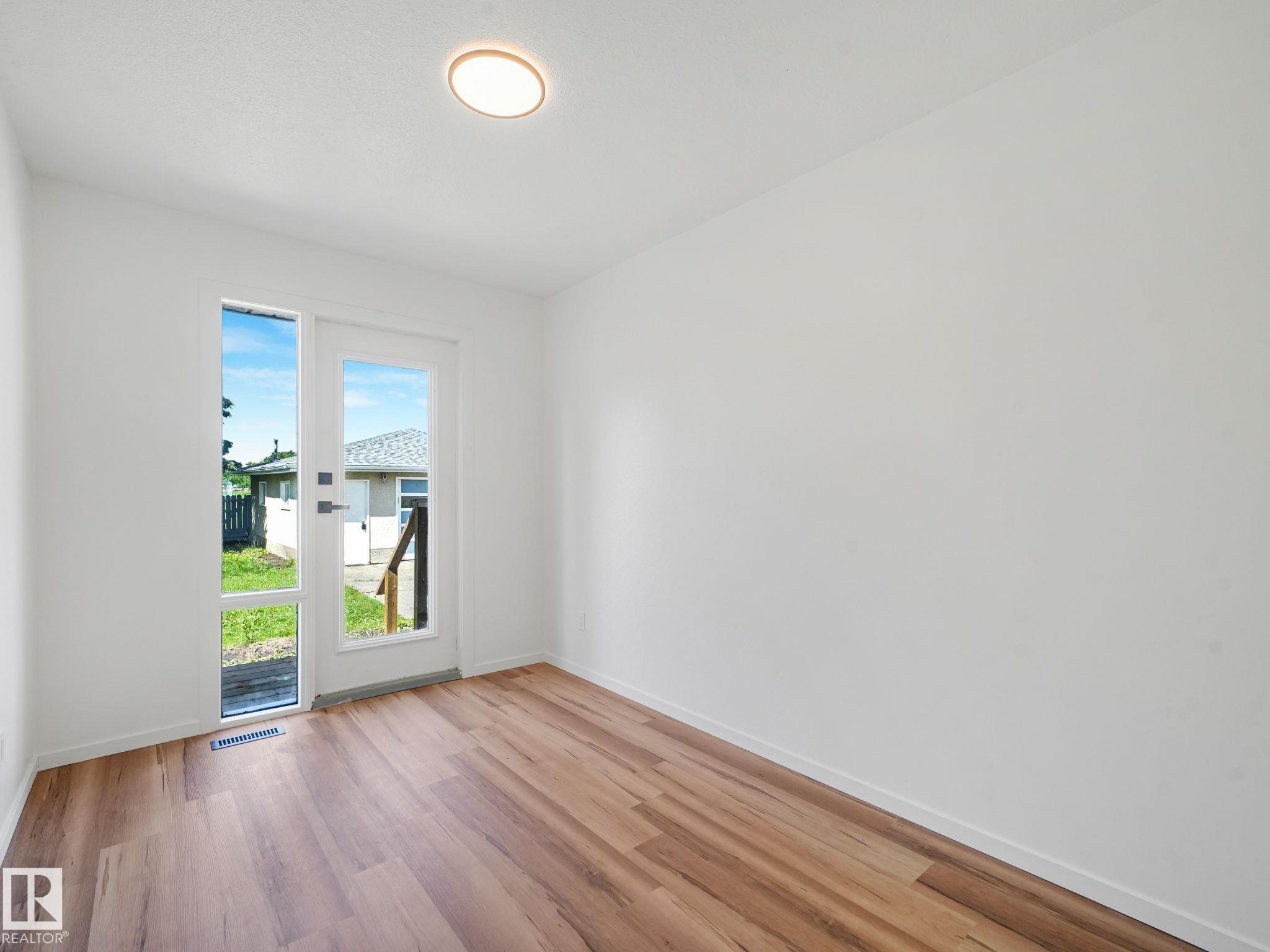 Photo 9 at 11616 158 Avenue NW, Dunluce, Edmonton