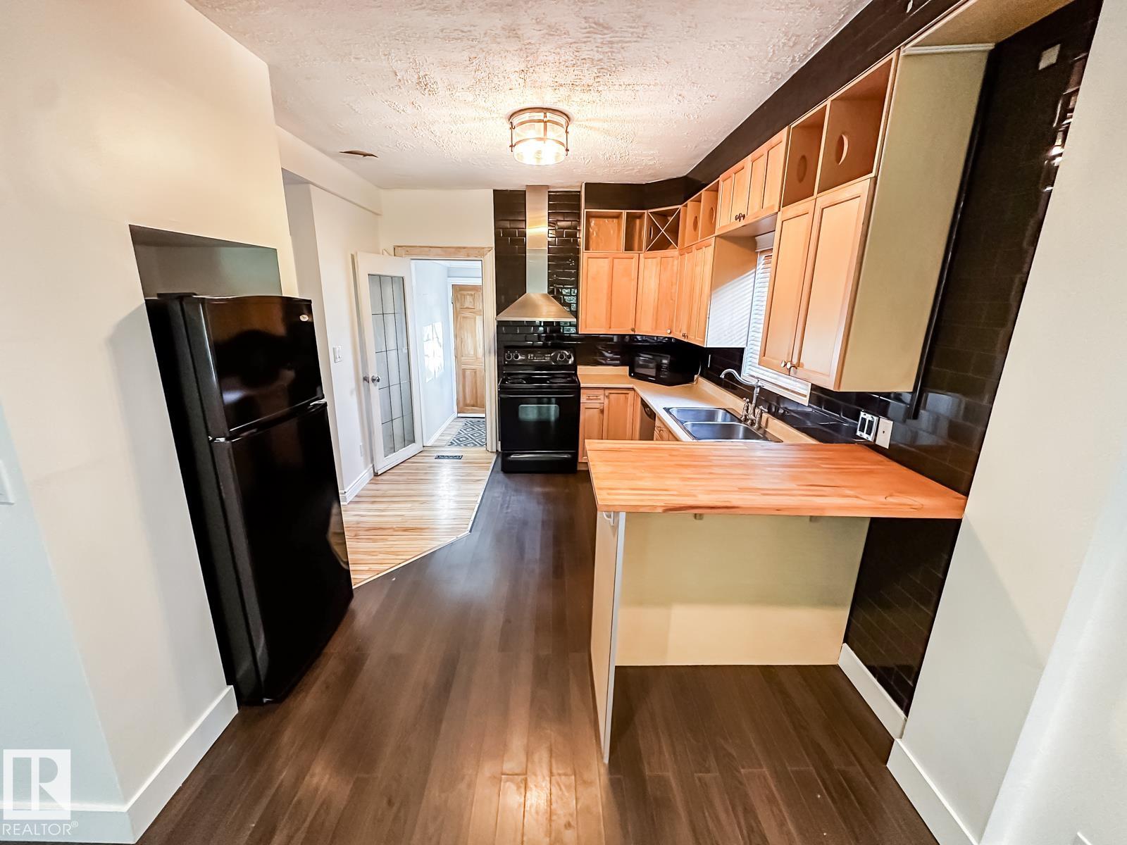 Photo 14 at 9612 74 Avenue NW, Ritchie, Edmonton