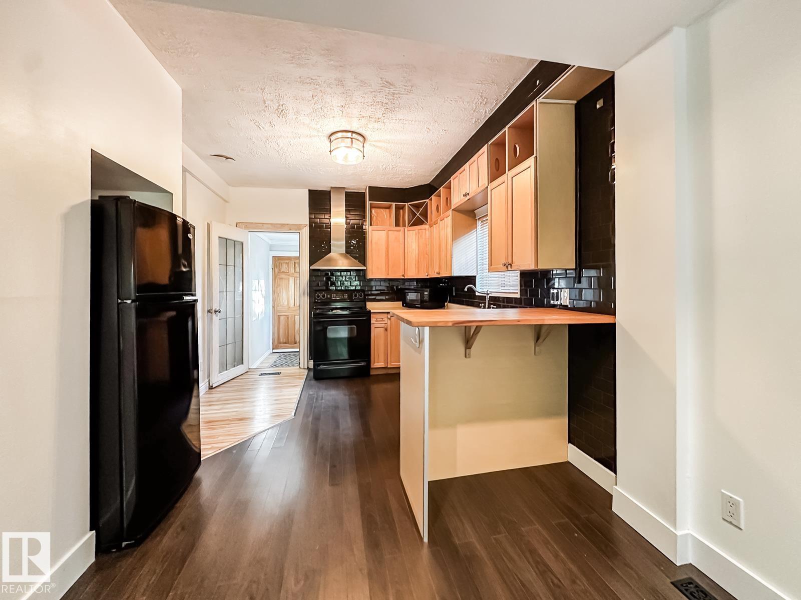 Photo 15 at 9612 74 Avenue NW, Ritchie, Edmonton