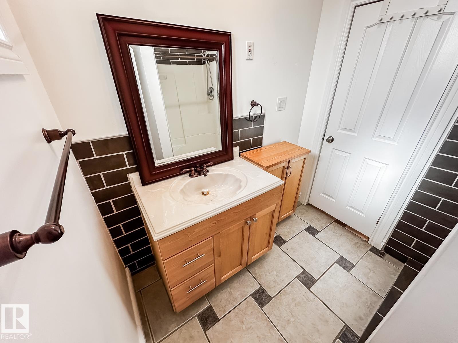 Photo 22 at 9612 74 Avenue NW, Ritchie, Edmonton