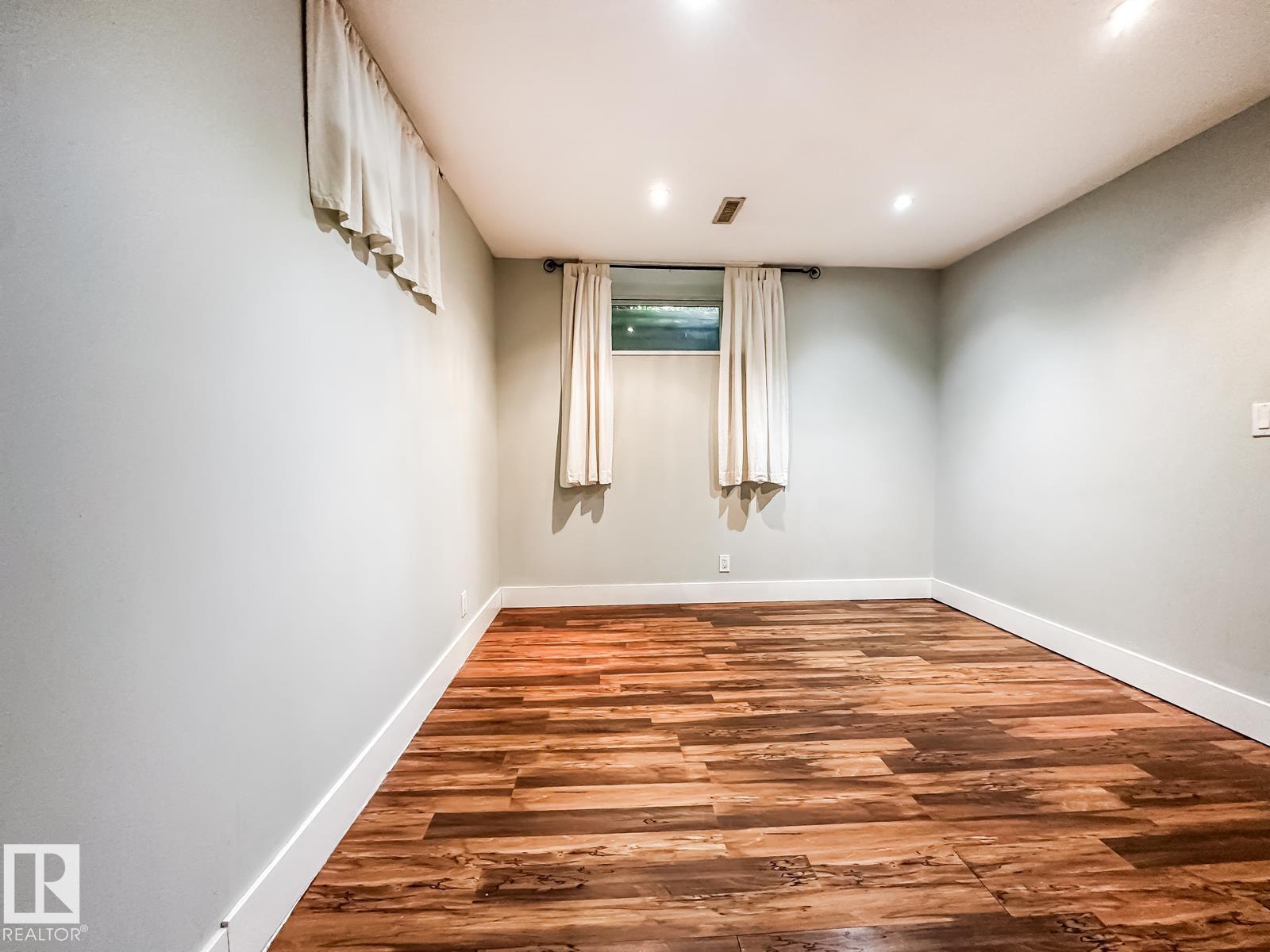 Photo 37 at 9612 74 Avenue NW, Ritchie, Edmonton