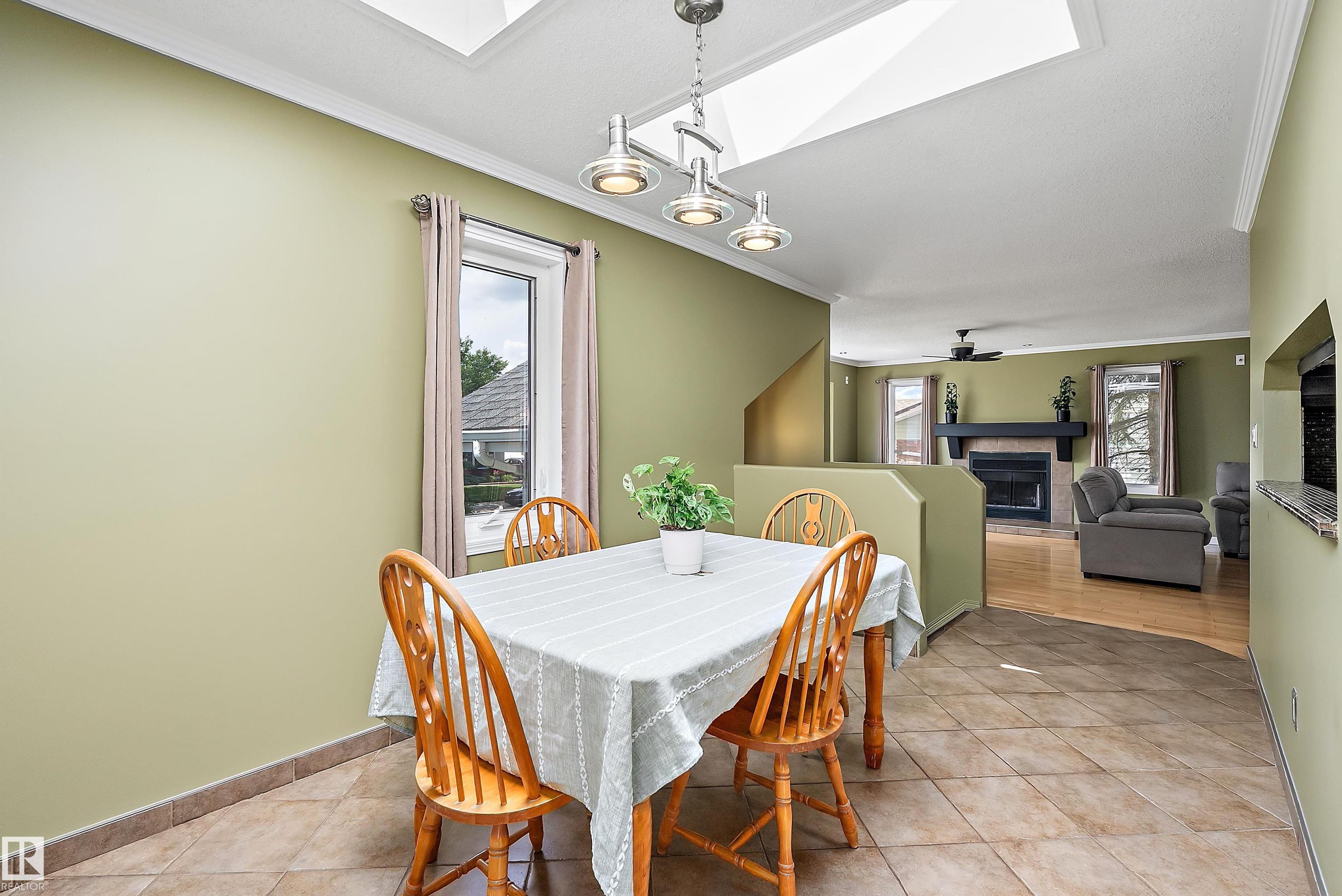 Photo 15 at 5609 58 Street, Beauridge, Beaumont