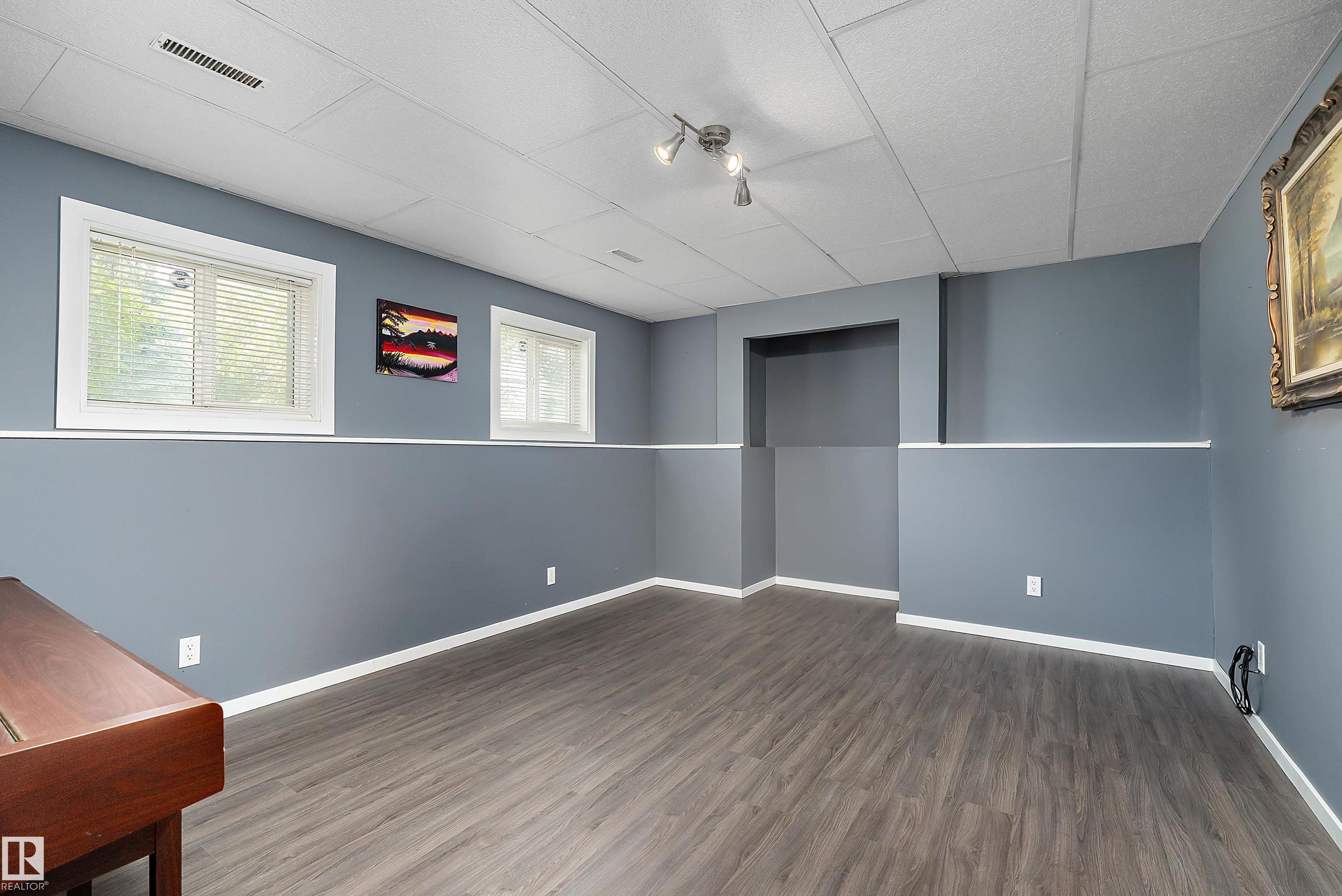 Photo 39 at 5609 58 Street, Beauridge, Beaumont