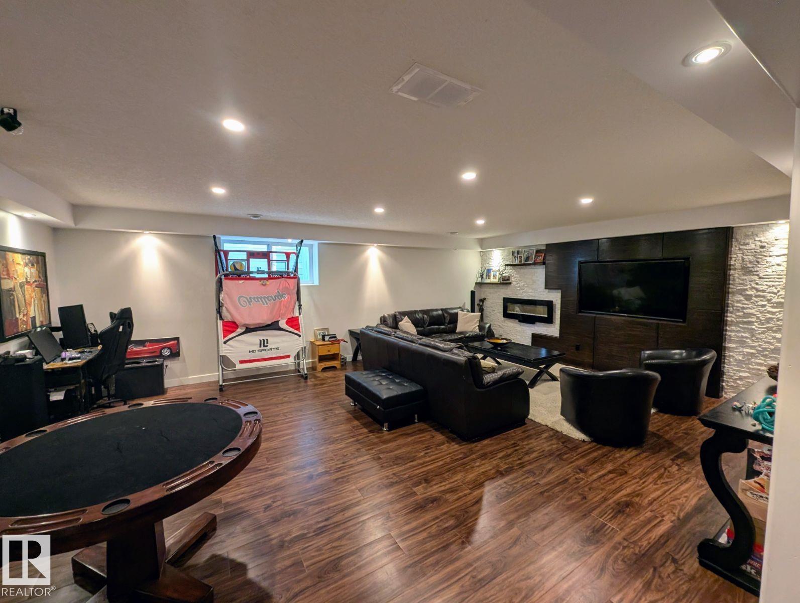 Photo 28 at 2327 Frezenberg Avenue NW, Griesbach, Edmonton
