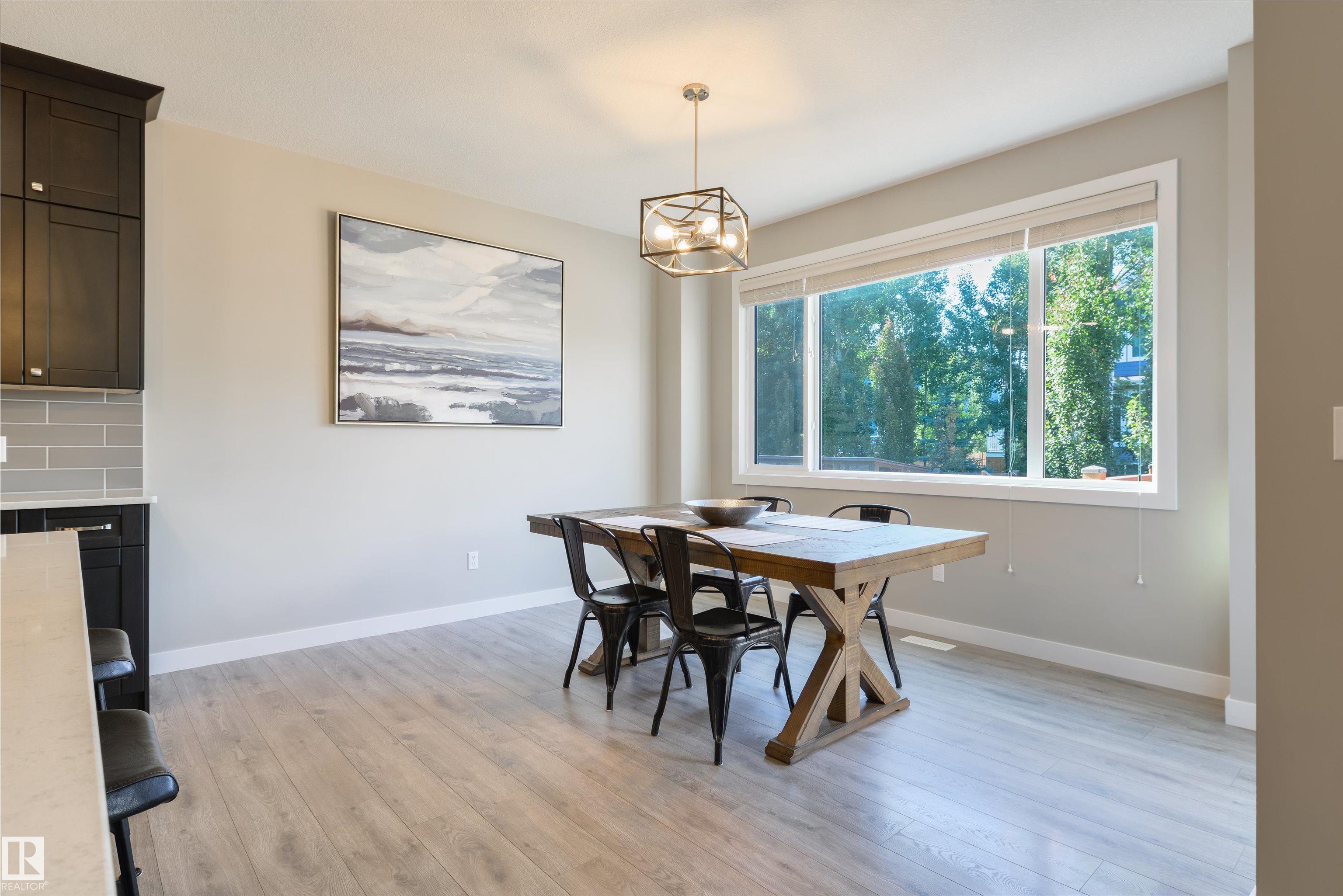 Photo 12 at 23 Kingsbury Circle, Kenton, Spruce Grove