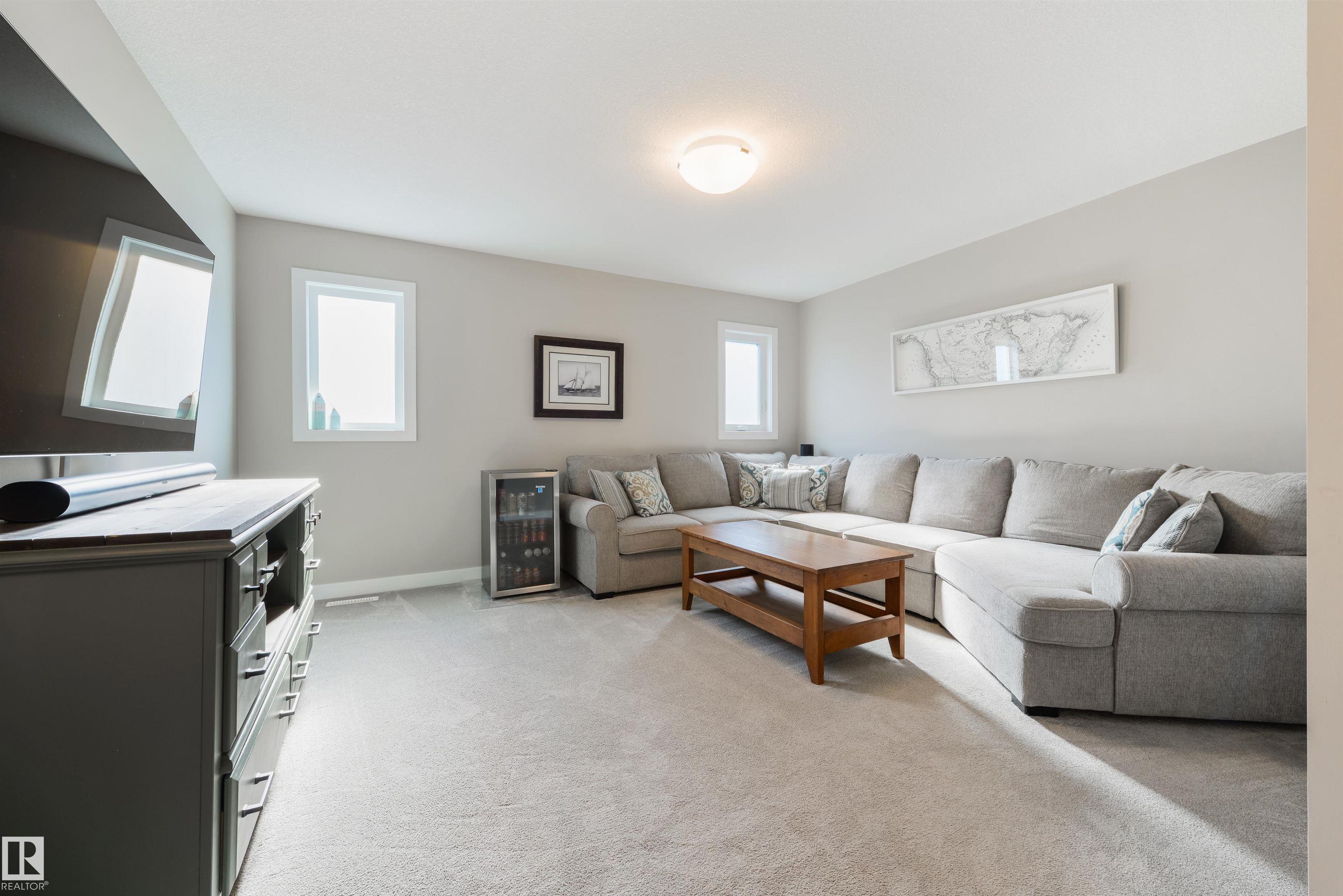 Photo 18 at 23 Kingsbury Circle, Kenton, Spruce Grove