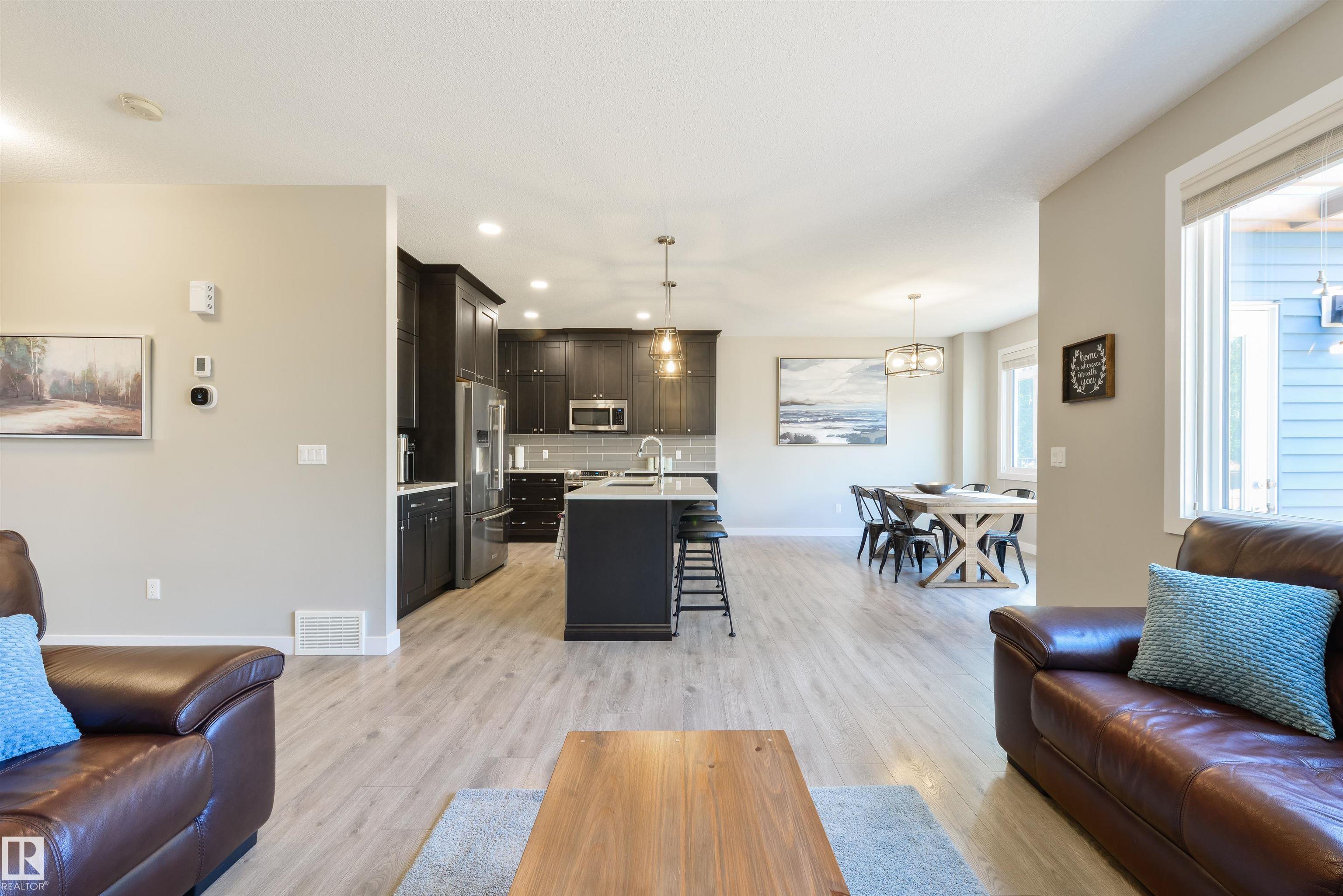 Photo 6 at 23 Kingsbury Circle, Kenton, Spruce Grove