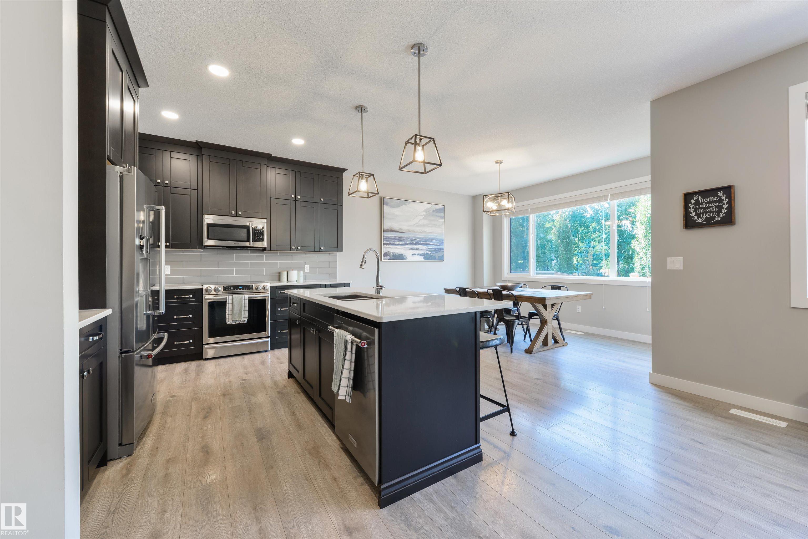 Photo 7 at 23 Kingsbury Circle, Kenton, Spruce Grove