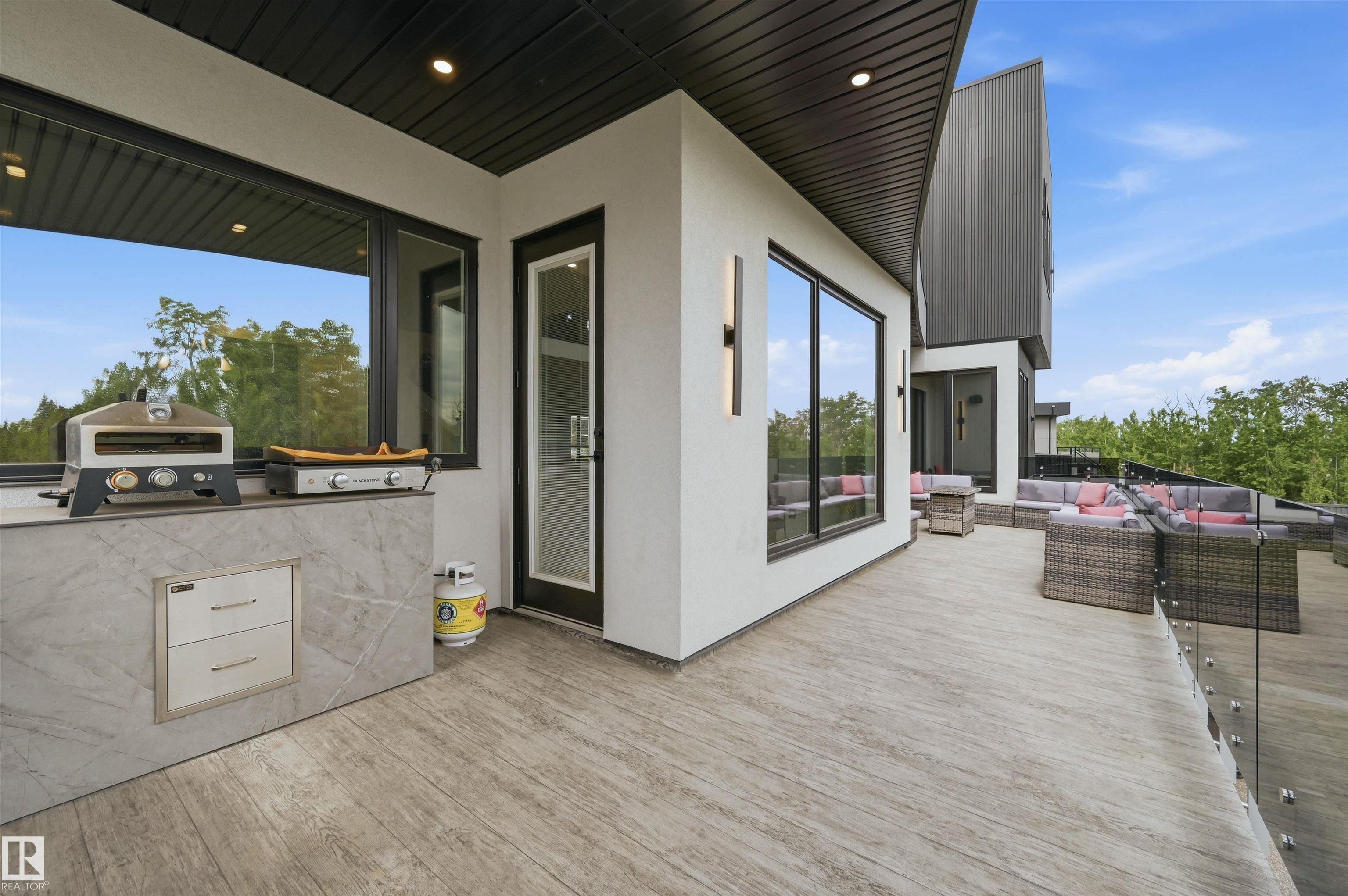 https://zimg.paragon.ice.com/ParagonImages/Property/PM/RAE/225410362/59/0/0/2469235ccf839798348030a9623c8ca1/1/571ff739cef57e5ac46205615c5a5a44/225410362-38dc6b27-1a43-4674-9744-48d939bdaa30.JPG