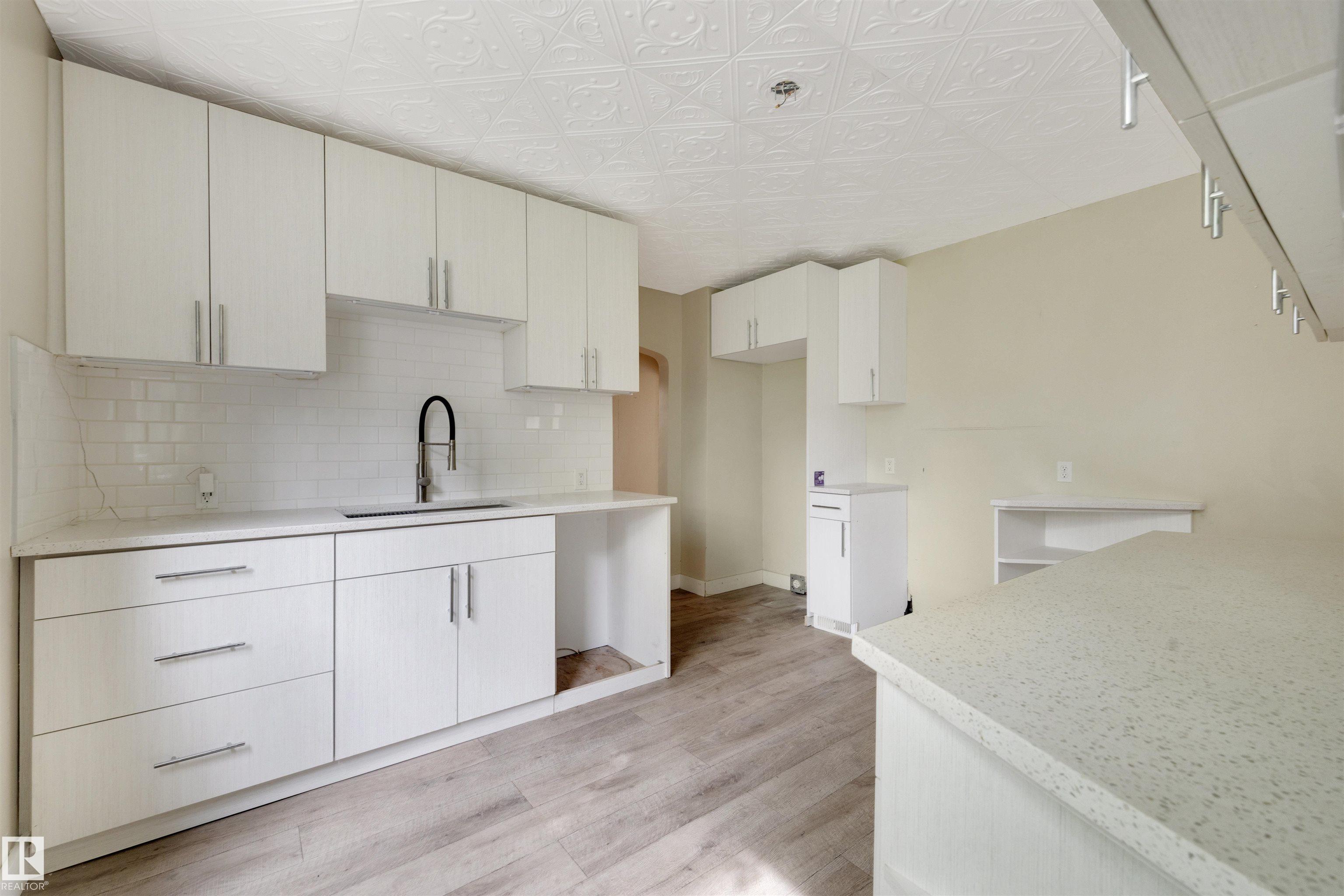 Photo 15 at 10612 127 Street NW, Westmount, Edmonton