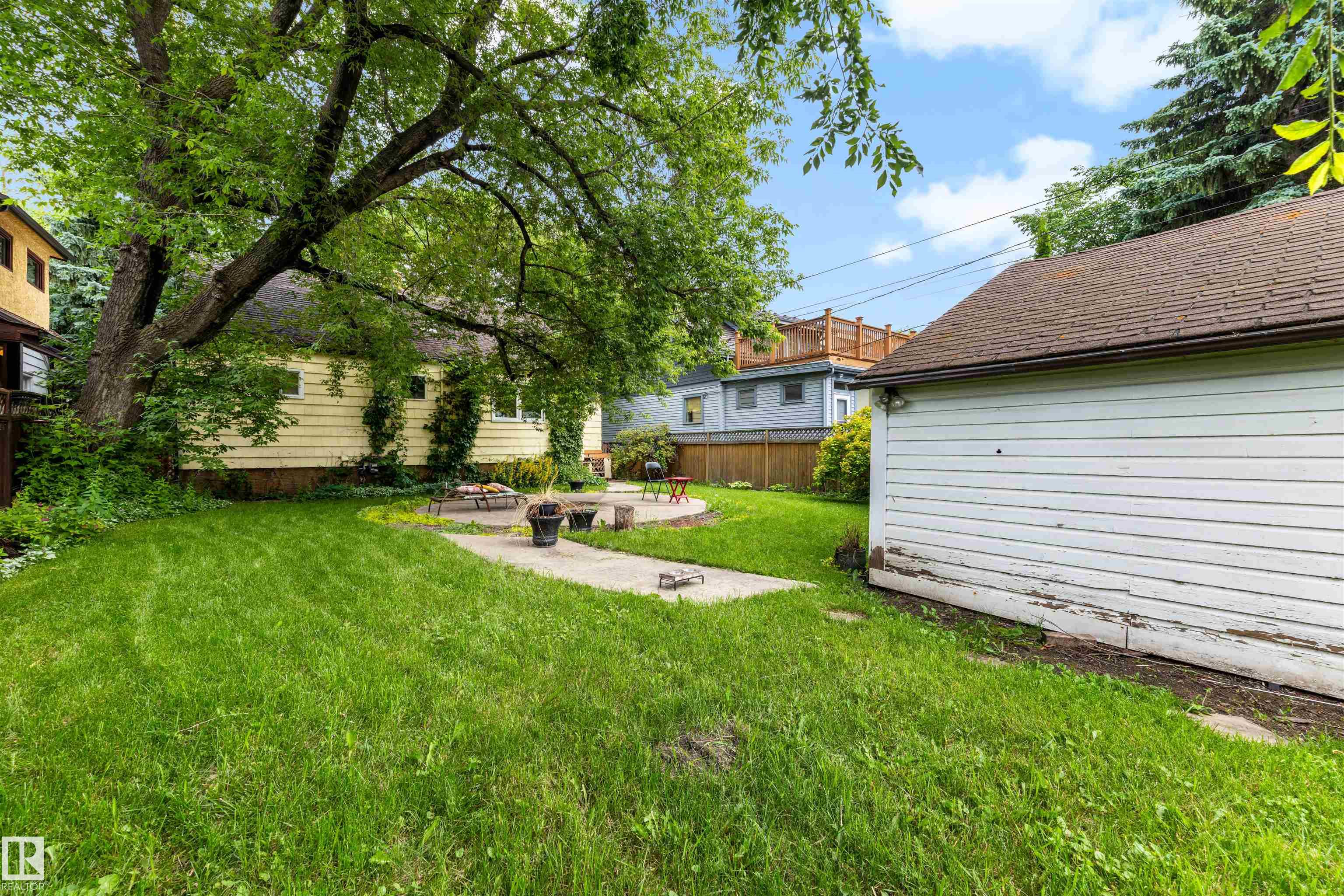 Photo 7 at 10612 127 Street NW, Westmount, Edmonton
