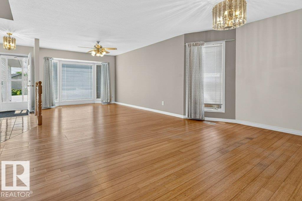 Photo 11 at 16524 99 Street NW, Lorelei, Edmonton