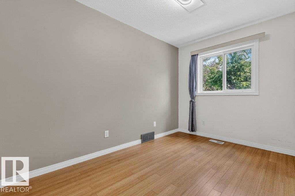 Photo 23 at 16524 99 Street NW, Lorelei, Edmonton