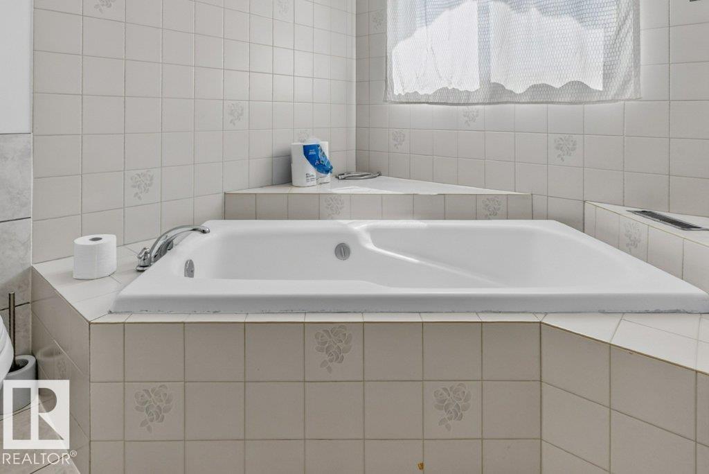 Photo 30 at 16524 99 Street NW, Lorelei, Edmonton
