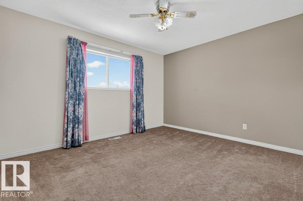 Photo 33 at 16524 99 Street NW, Lorelei, Edmonton