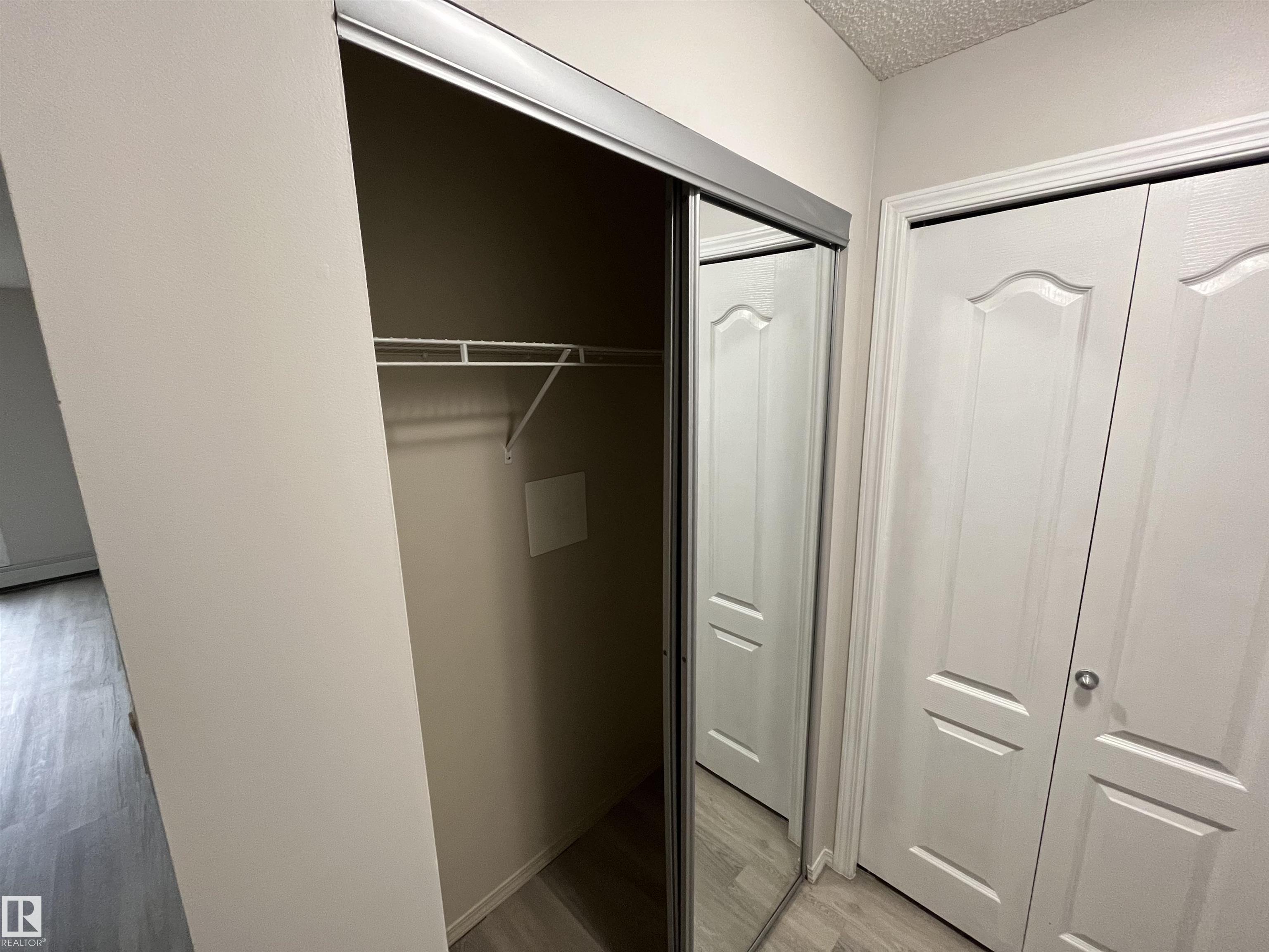 https://zimg.paragon.ice.com/ParagonImages/Property/PM/RAE/225410387/6/0/0/92f04bedc227d6cf6e3ba66b29f7fd43/1/0509c7824b8613c4222e07cf319d7559/225410387-7810994f-e5b4-4167-b5e2-a9f79056e610.JPG