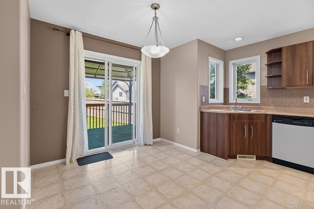 Photo 13 at 4720 204 Street NW, The Hamptons, Edmonton