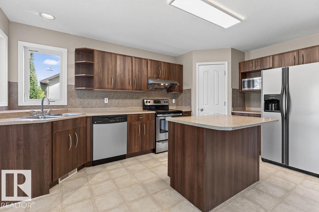 Photo 9 at 4720 204 Street NW, The Hamptons, Edmonton