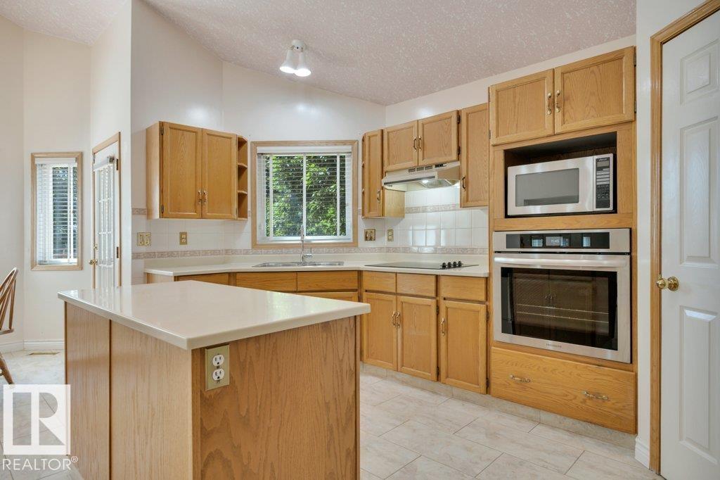 Photo 13 at 10223 174 Avenue NW, Elsinore, Edmonton