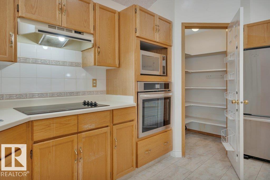 Photo 15 at 10223 174 Avenue NW, Elsinore, Edmonton