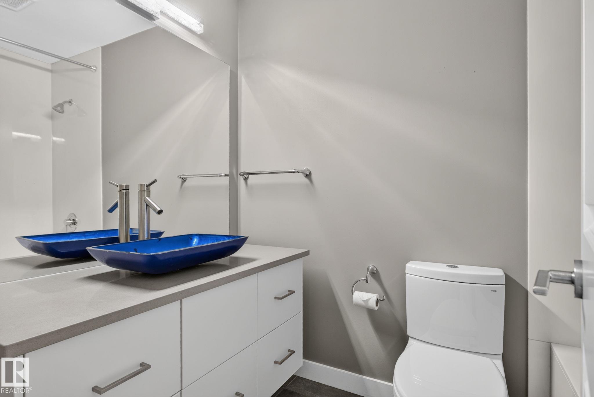 Photo 12 at 6704 94a Avenue NW, Ottewell, Edmonton
