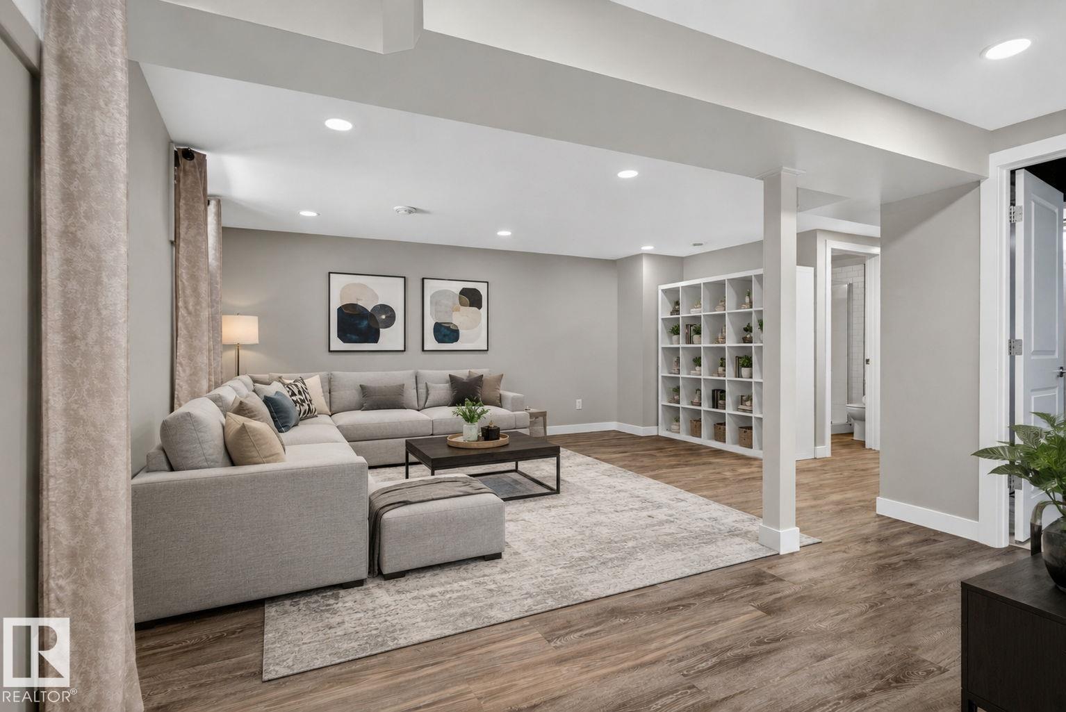 Photo 15 at 6704 94a Avenue NW, Ottewell, Edmonton