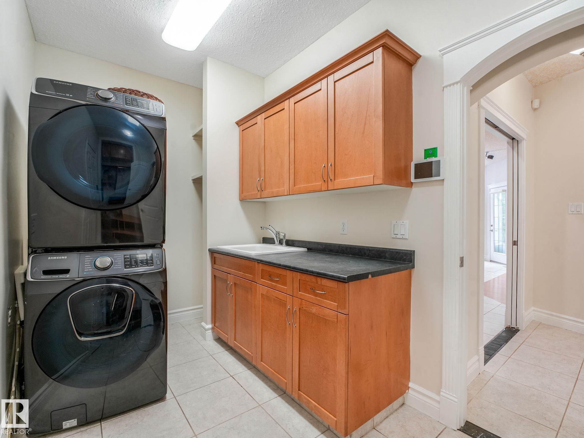 Photo 38 at 13412 157 Avenue NW, Carlton, Edmonton