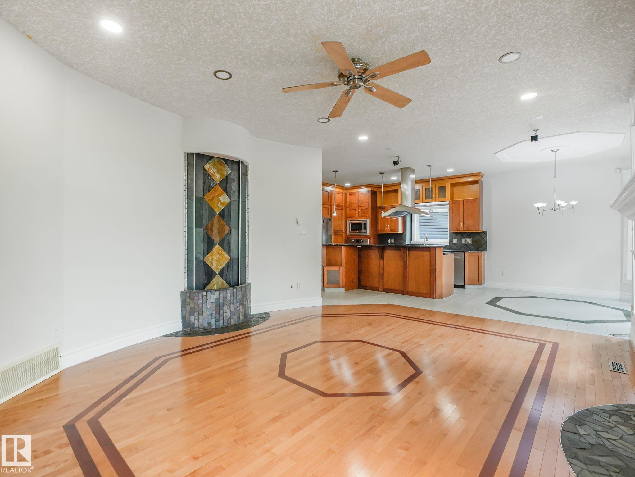 Photo 9 at 13412 157 Avenue NW, Carlton, Edmonton