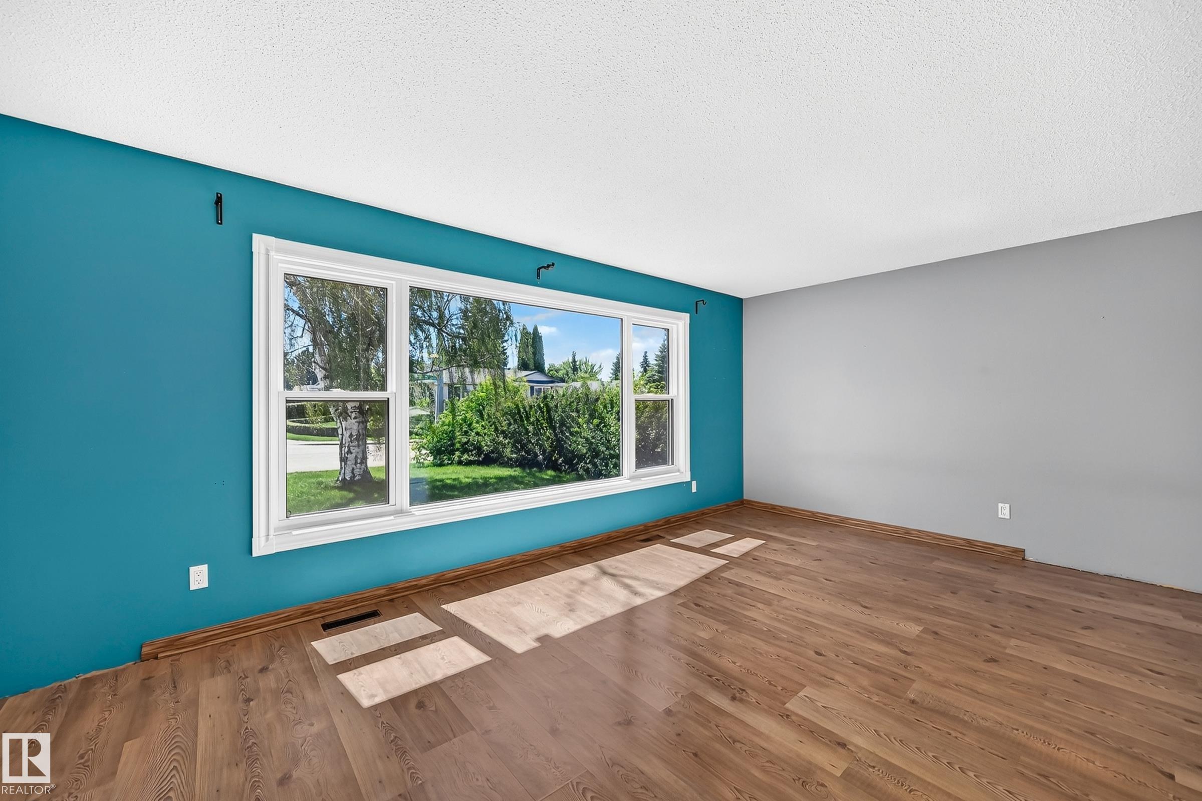 Photo 12 at 12 Galen Crescent, Glen Allan, Sherwood Park
