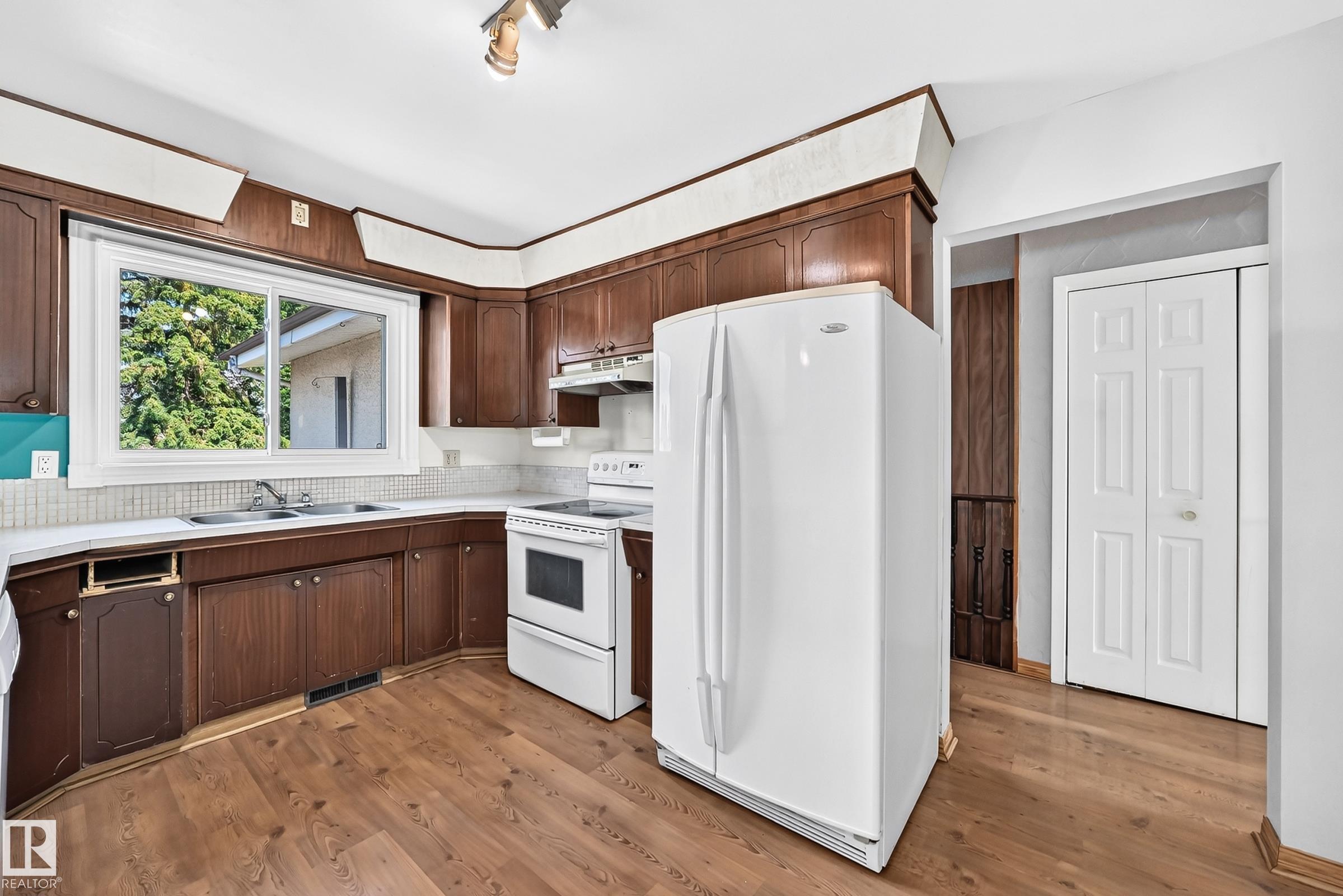 12 Galen Crescent, Glen Allan, Sherwood Park