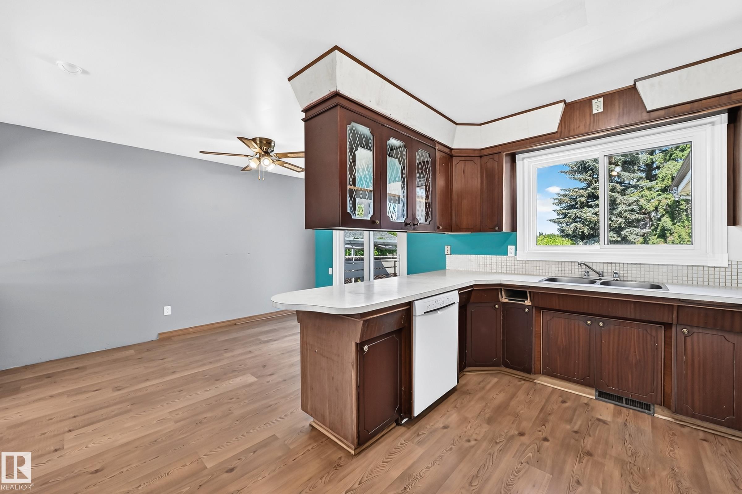 Photo 6 at 12 Galen Crescent, Glen Allan, Sherwood Park