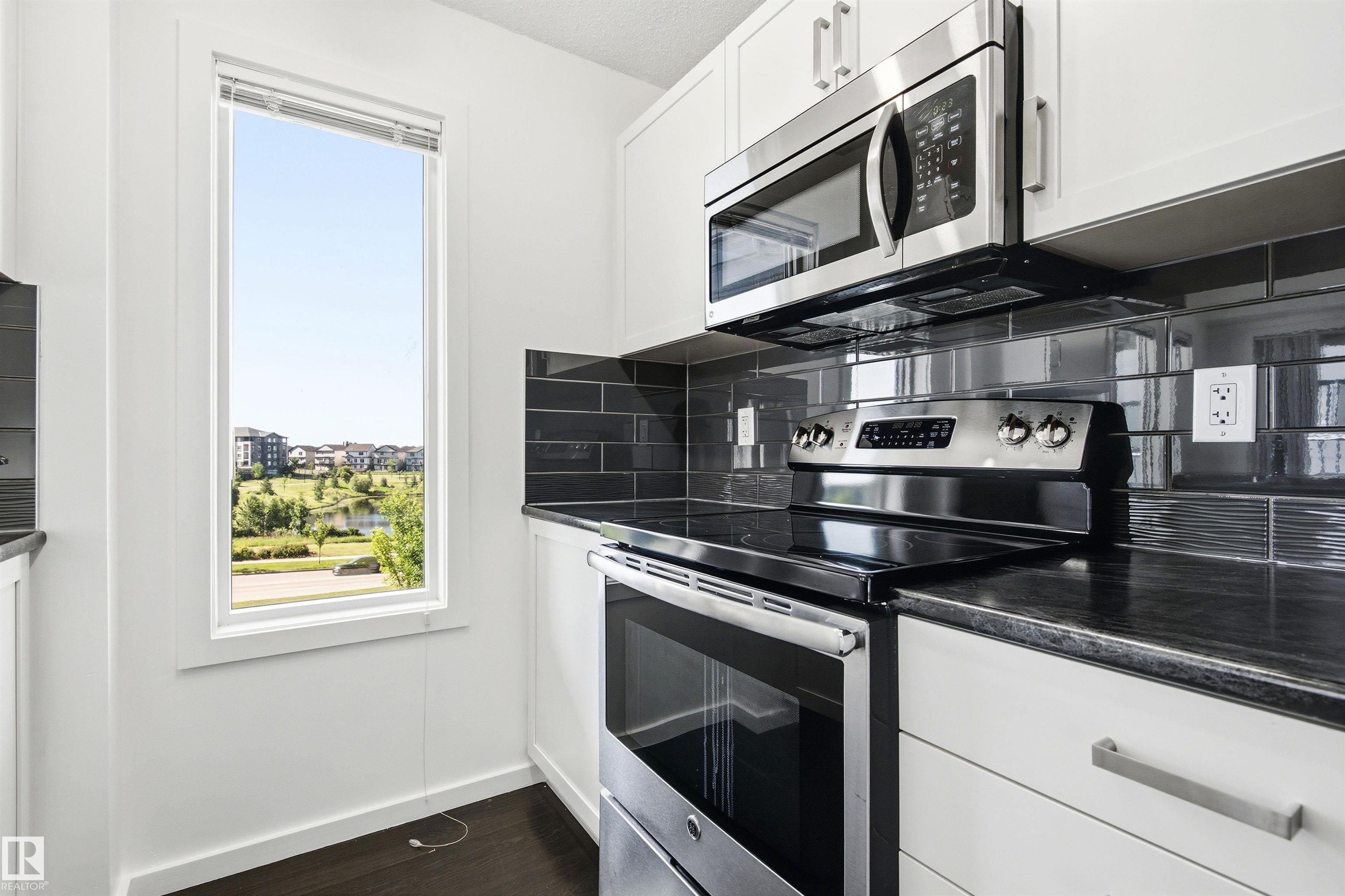 https://zimg.paragon.ice.com/ParagonImages/Property/PM/RAE/225410430/16/0/0/fb2b966e22c9e347cea0cc4a771360e5/1/95439db7ff2705b6226ed4c21e1c8347/225410430-e64b355c-09ad-4eaf-9bc2-f7ce1282bc15.JPG