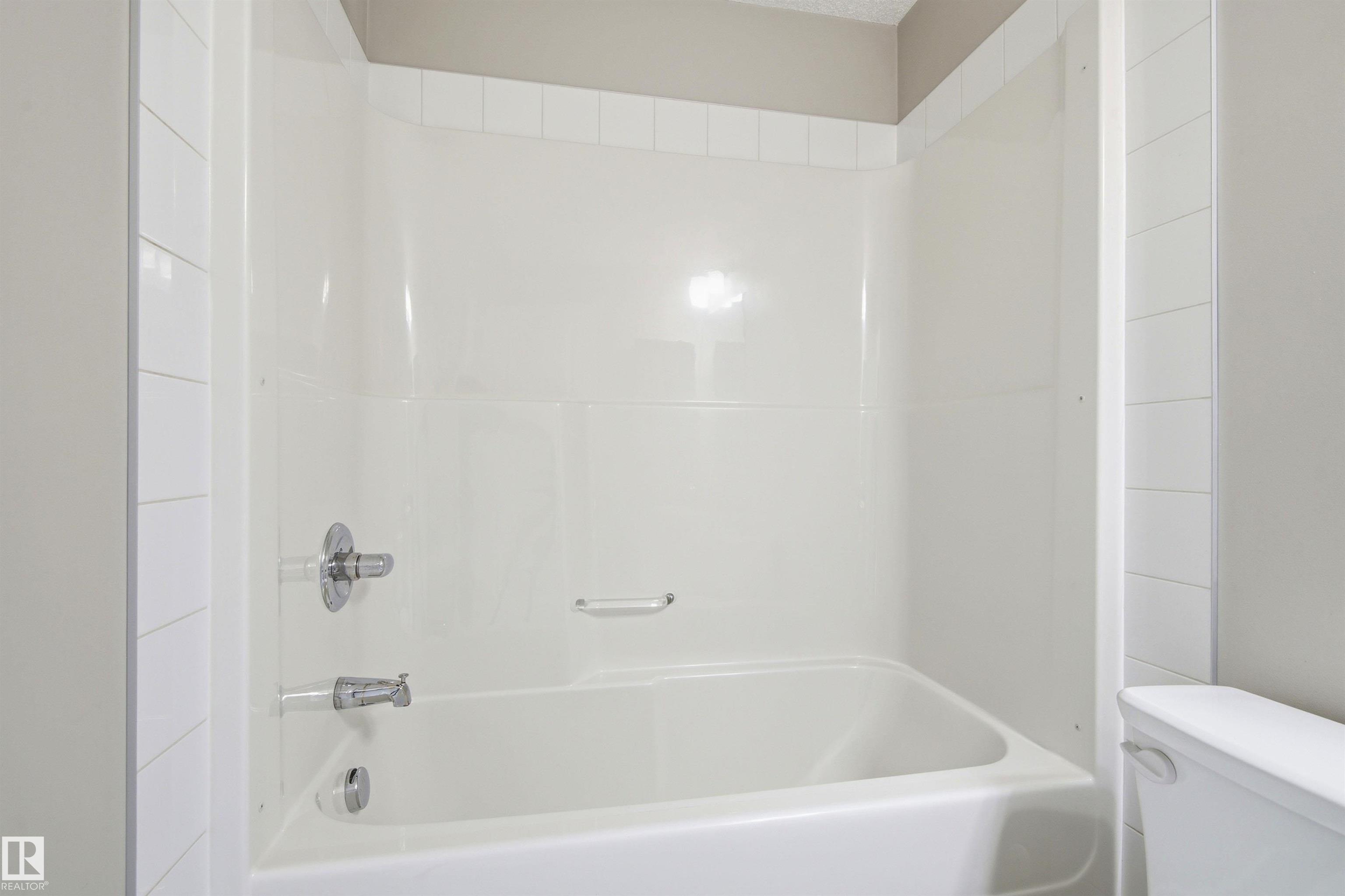 https://zimg.paragon.ice.com/ParagonImages/Property/PM/RAE/225410430/22/0/0/618995f526166b3c0917f5819c69ea60/1/95439db7ff2705b6226ed4c21e1c8347/225410430-0c31b22a-8525-4772-9e67-2c863d9d5c07.JPG