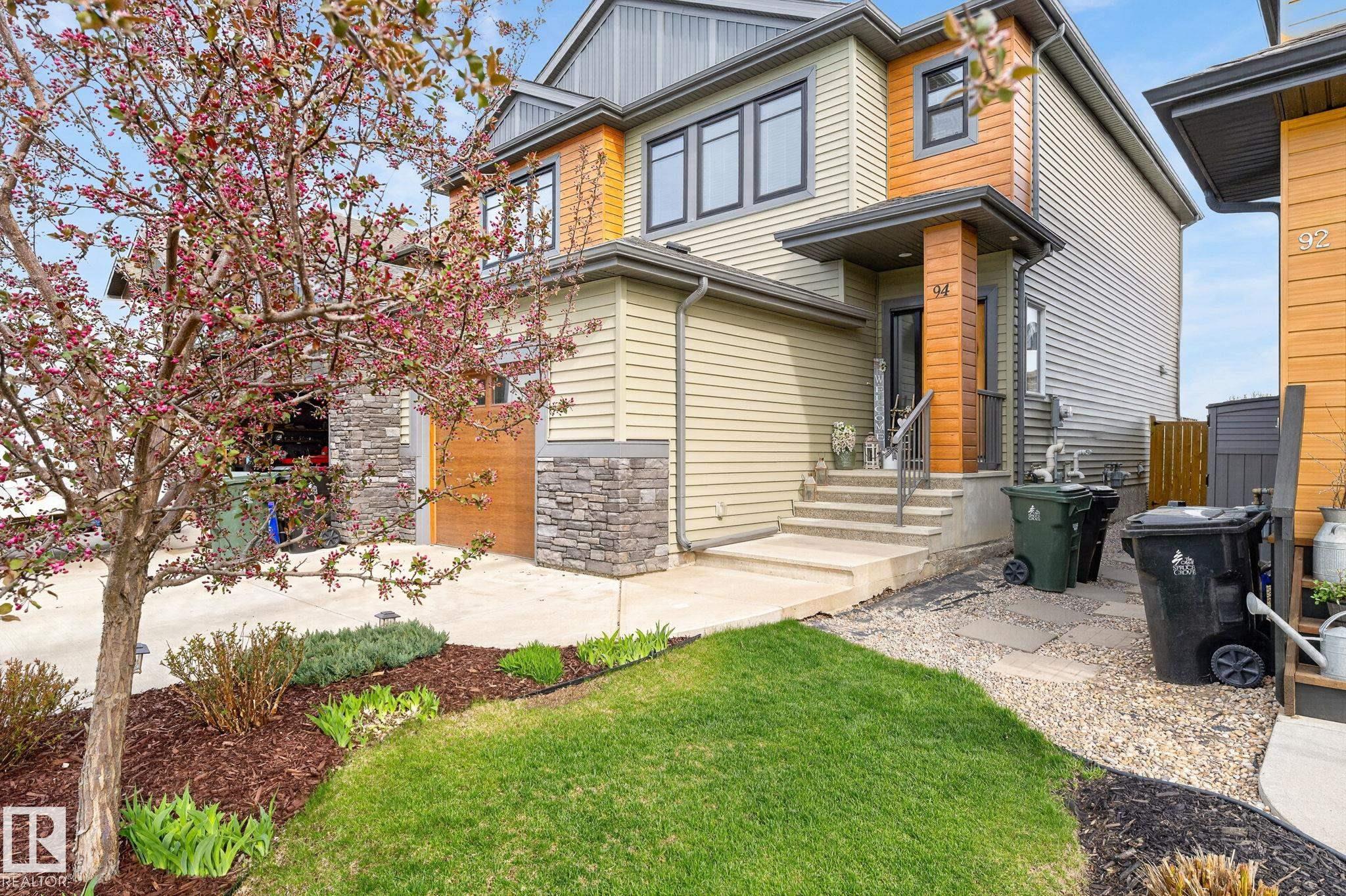 94 Tribute Common, Tonewood, Spruce Grove