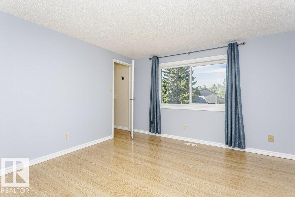 Photo 18 at 5510 92c Avenue NW, Ottewell, Edmonton