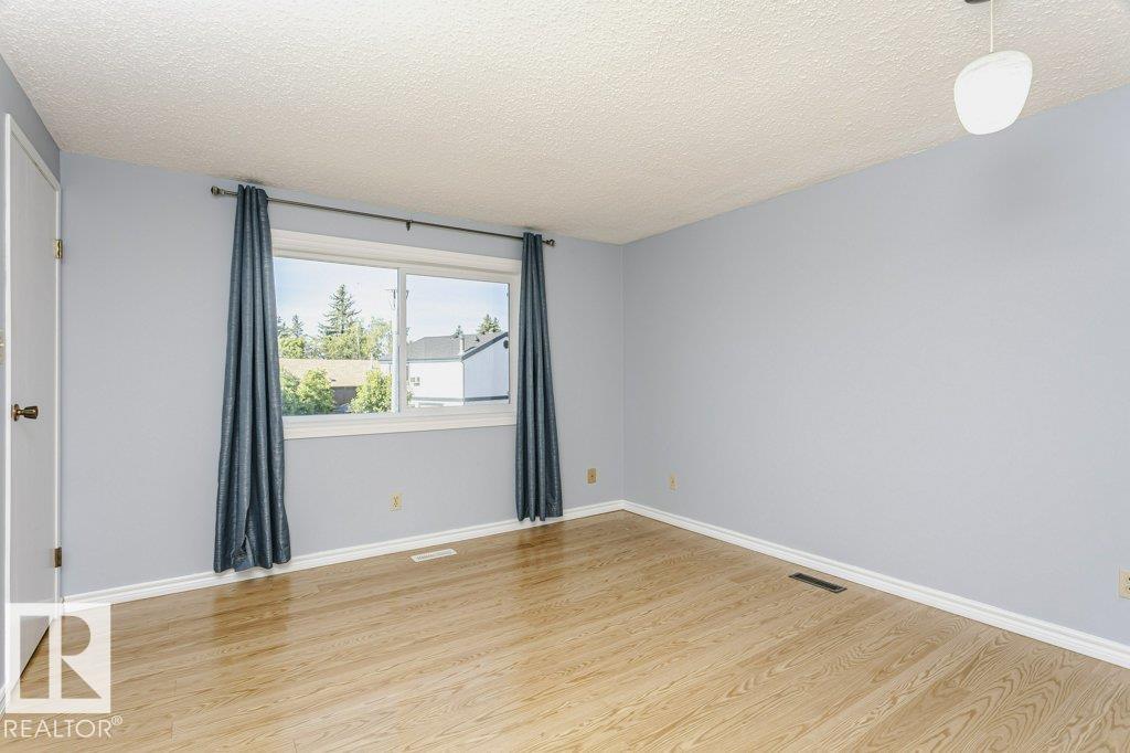 Photo 20 at 5510 92c Avenue NW, Ottewell, Edmonton