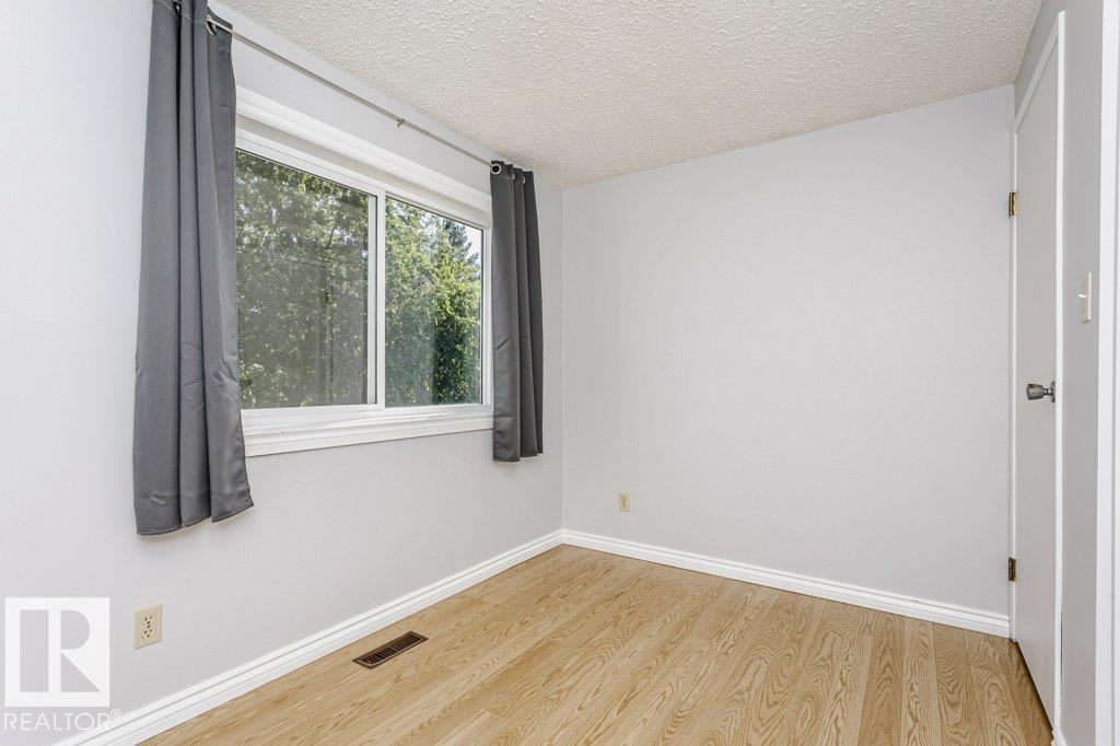 Photo 23 at 5510 92c Avenue NW, Ottewell, Edmonton