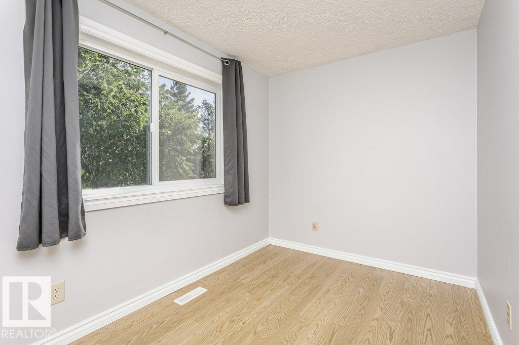 Photo 24 at 5510 92c Avenue NW, Ottewell, Edmonton