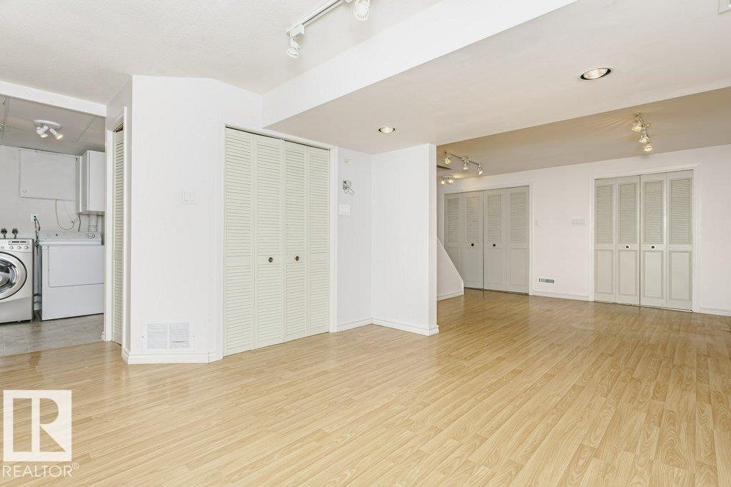 Photo 32 at 5510 92c Avenue NW, Ottewell, Edmonton