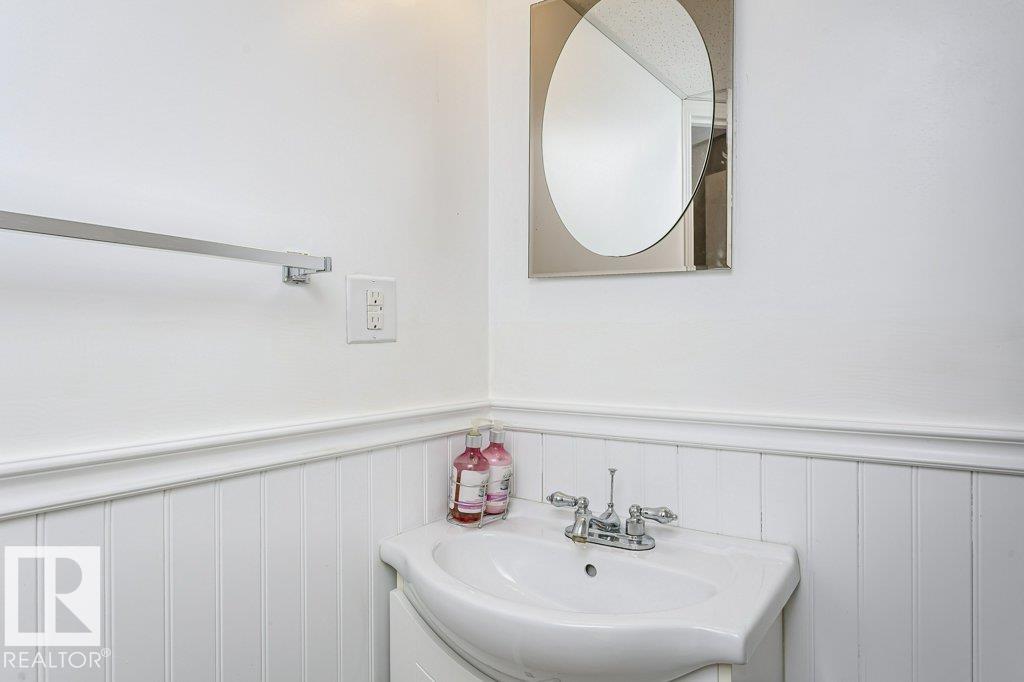 Photo 36 at 5510 92c Avenue NW, Ottewell, Edmonton