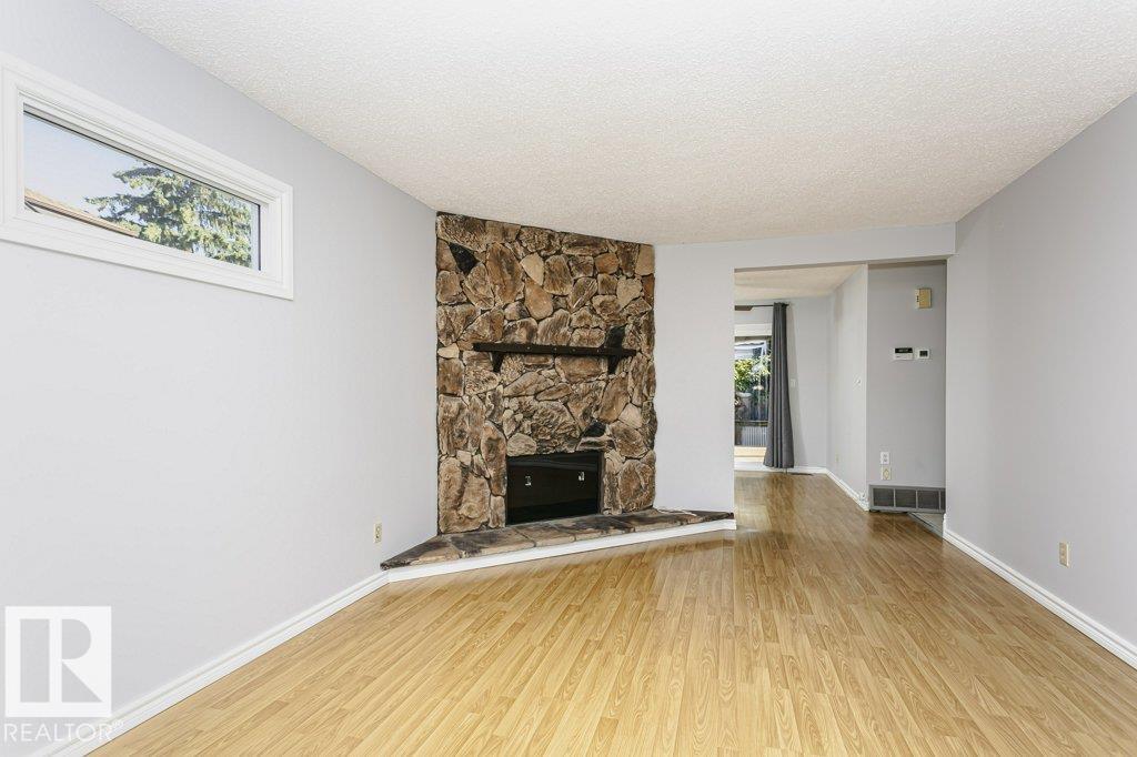 Photo 7 at 5510 92c Avenue NW, Ottewell, Edmonton