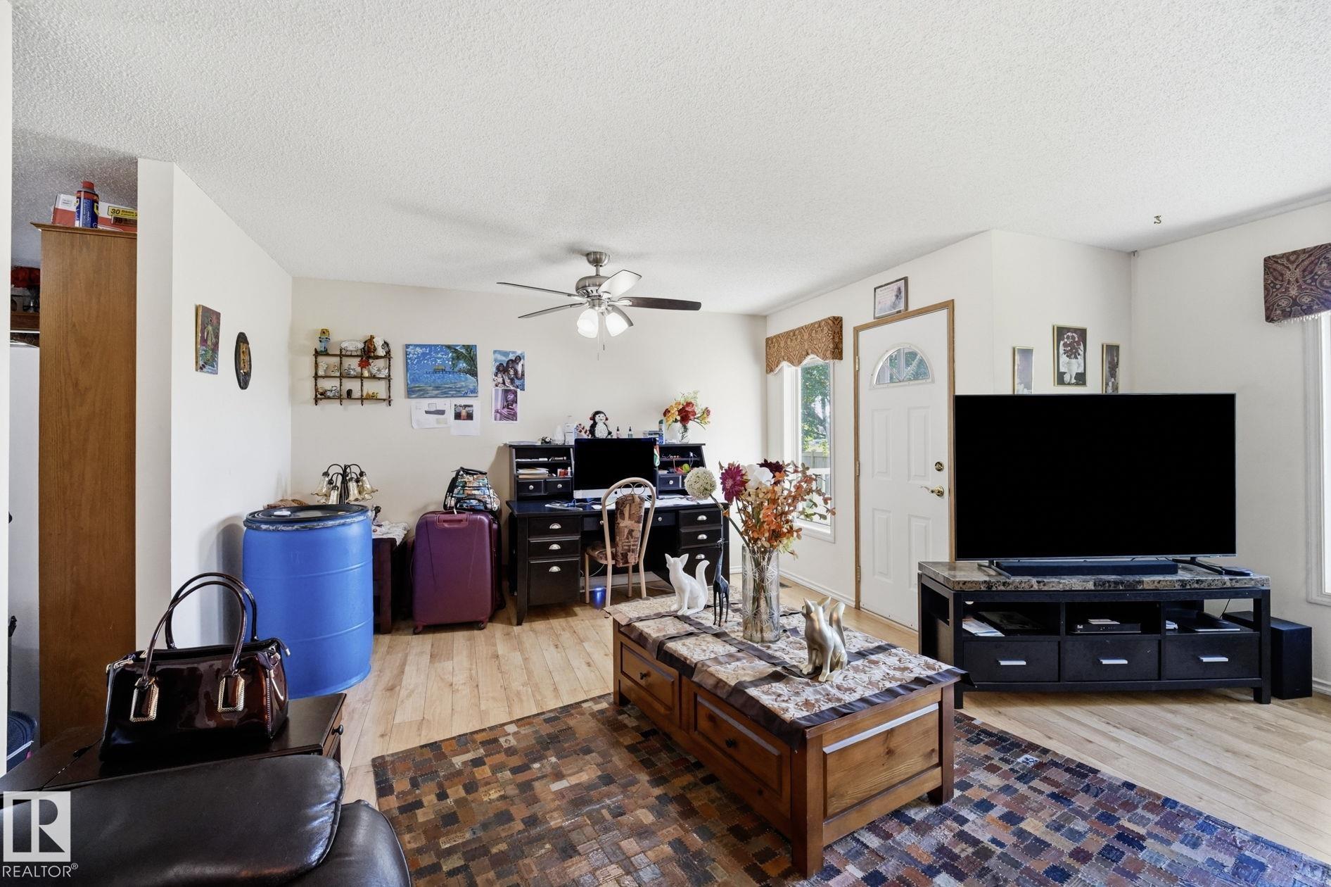 https://zimg.paragon.ice.com/ParagonImages/Property/PM/RAE/225410450/10/0/0/97284d43eb61681809ec7e6953aa9500/1/f253c1fbb7eb210f435a8db17af032d6/225410450-49a080d8-fabd-49c4-bae8-c0a6f8eaae8e.JPG