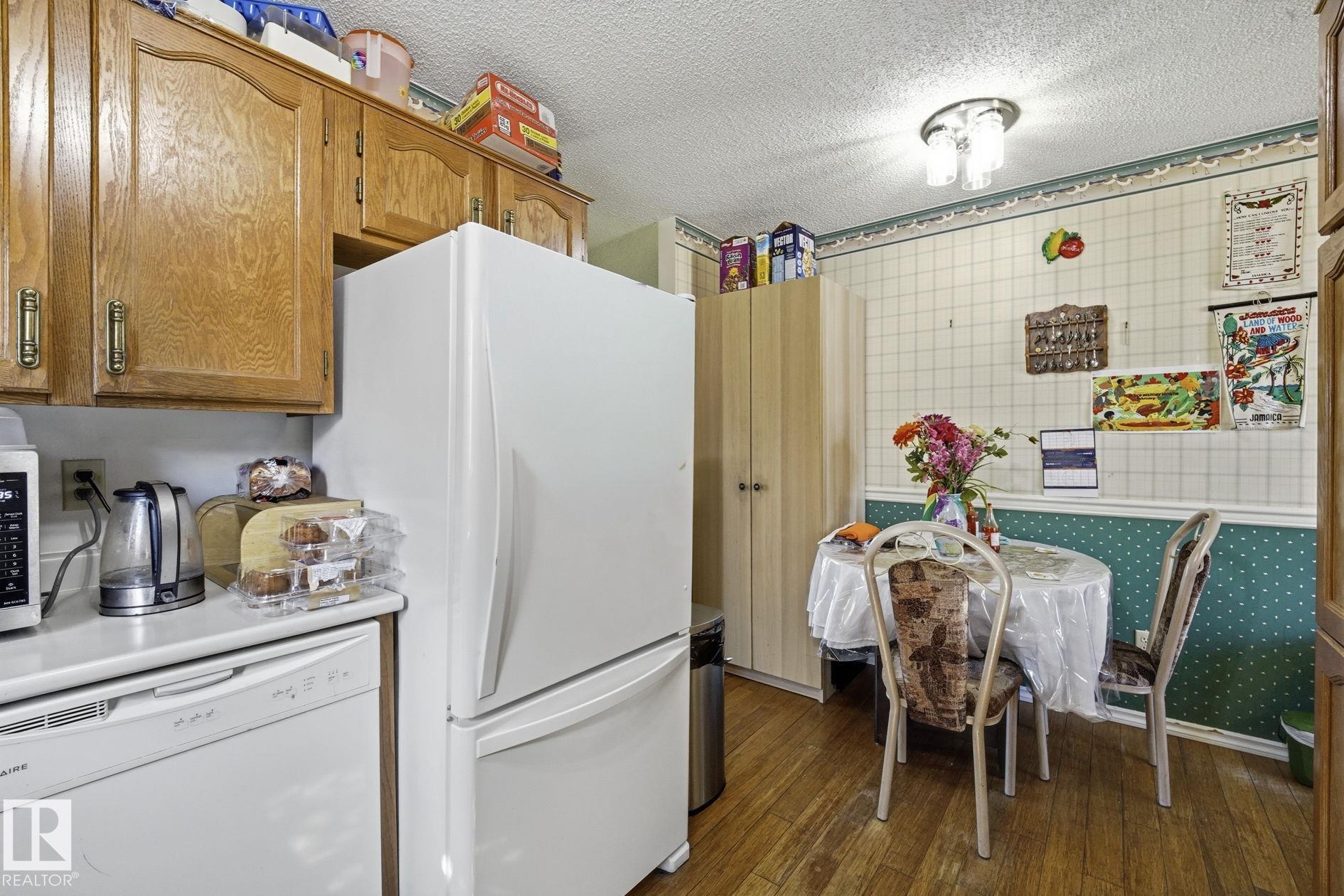 https://zimg.paragon.ice.com/ParagonImages/Property/PM/RAE/225410450/15/0/0/3239095119d86cc4800e6594774145c9/1/f253c1fbb7eb210f435a8db17af032d6/225410450-9934d7e7-a725-4dea-9359-2ec5bc43eb5d.JPG