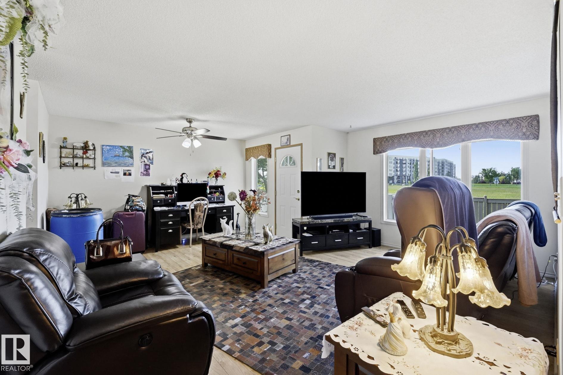 Picture for 10840 25 AV NW