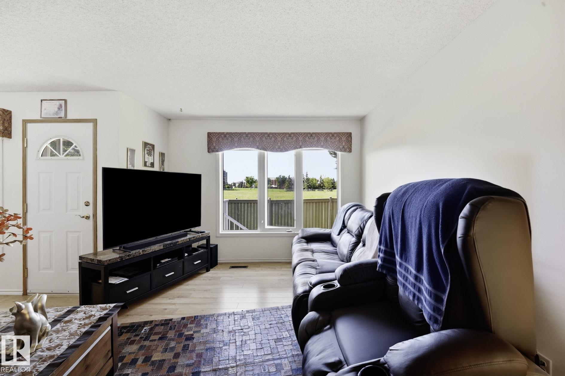 https://zimg.paragon.ice.com/ParagonImages/Property/PM/RAE/225410450/7/0/0/45a5eba60da5d92ae20b6d818715a2d4/1/f253c1fbb7eb210f435a8db17af032d6/225410450-91c8b930-469d-4601-bf5d-41f9e3c1552b.JPG