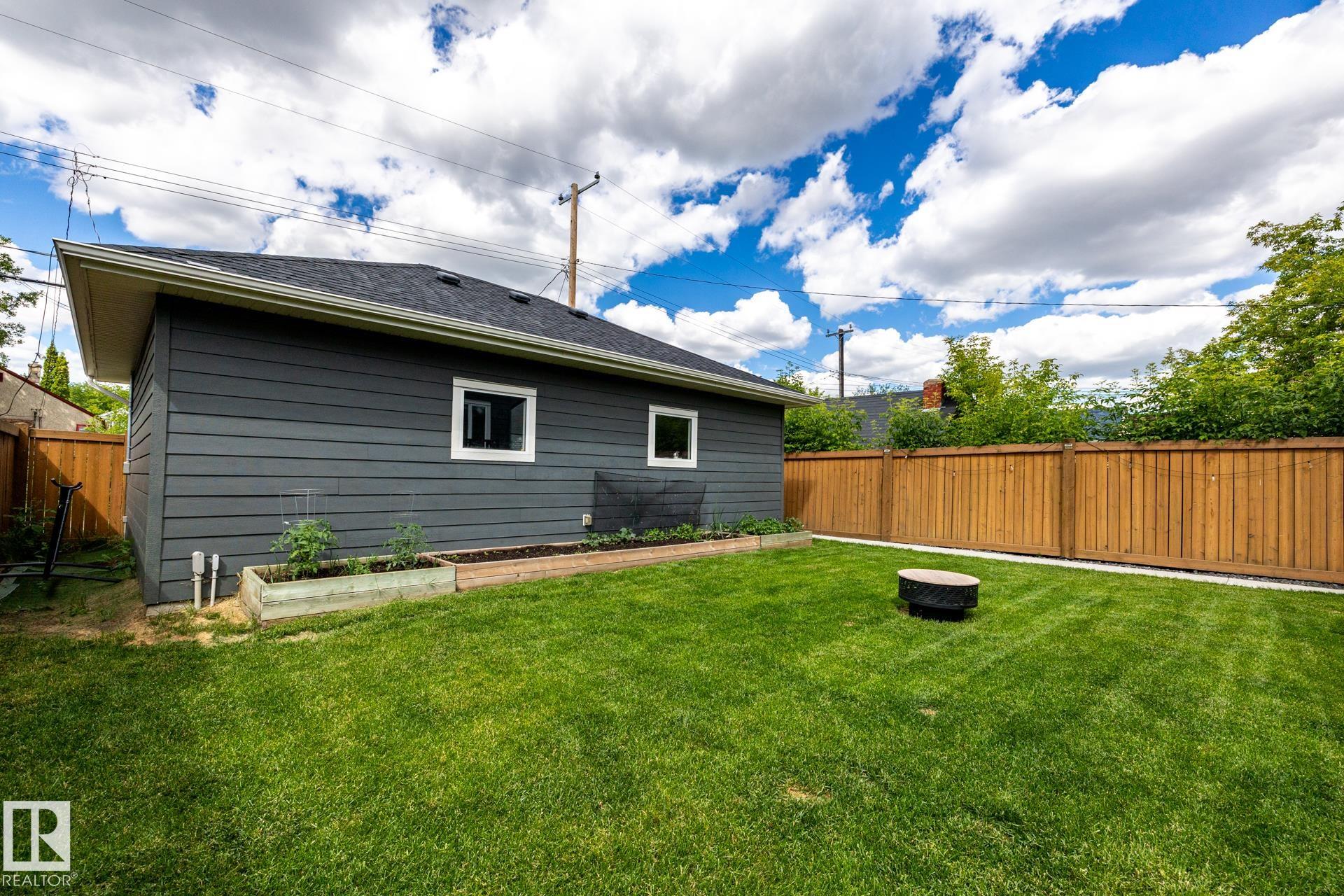 Photo 65 at 10936 71 Avenue NW, Parkallen, Edmonton