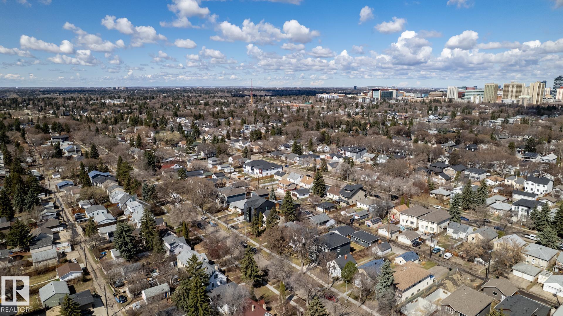 Photo 71 at 10936 71 Avenue NW, Parkallen, Edmonton