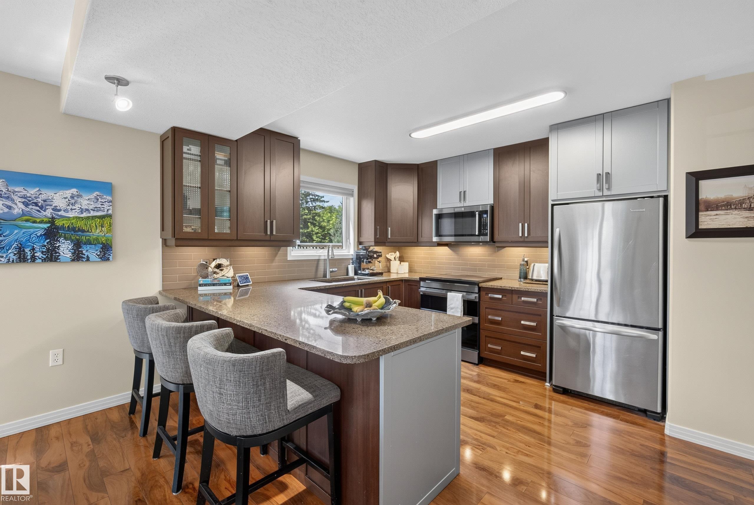 https://zimg.paragon.ice.com/ParagonImages/Property/PM/RAE/225410456/13/0/0/3d58bb436f907ef909bc94e6d15b8268/1/3ac76bc766e4000ff613f7d991d1222f/225410456-c6da9af7-c4e8-4c1c-85c2-6c2fcf212f89.JPG